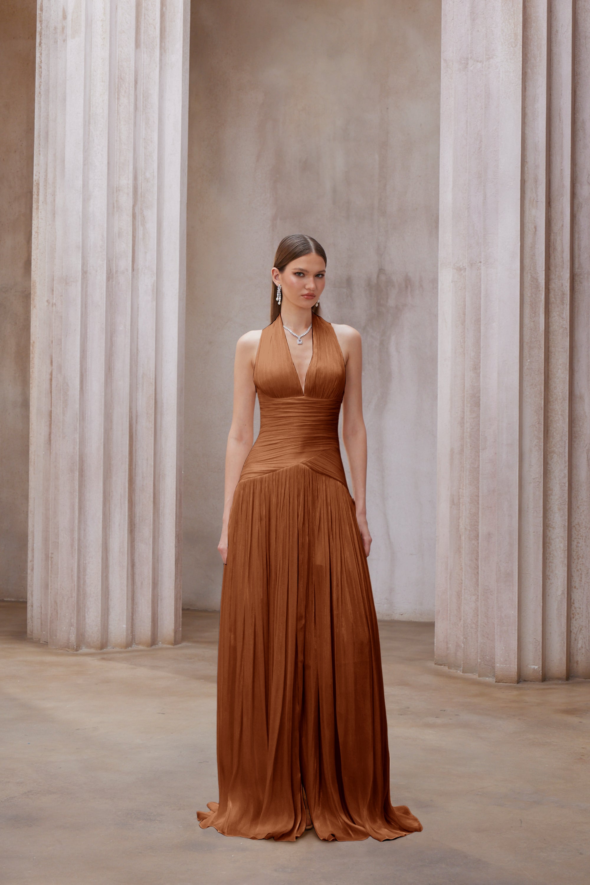 فستان ماكسي مكسّر من يوراني