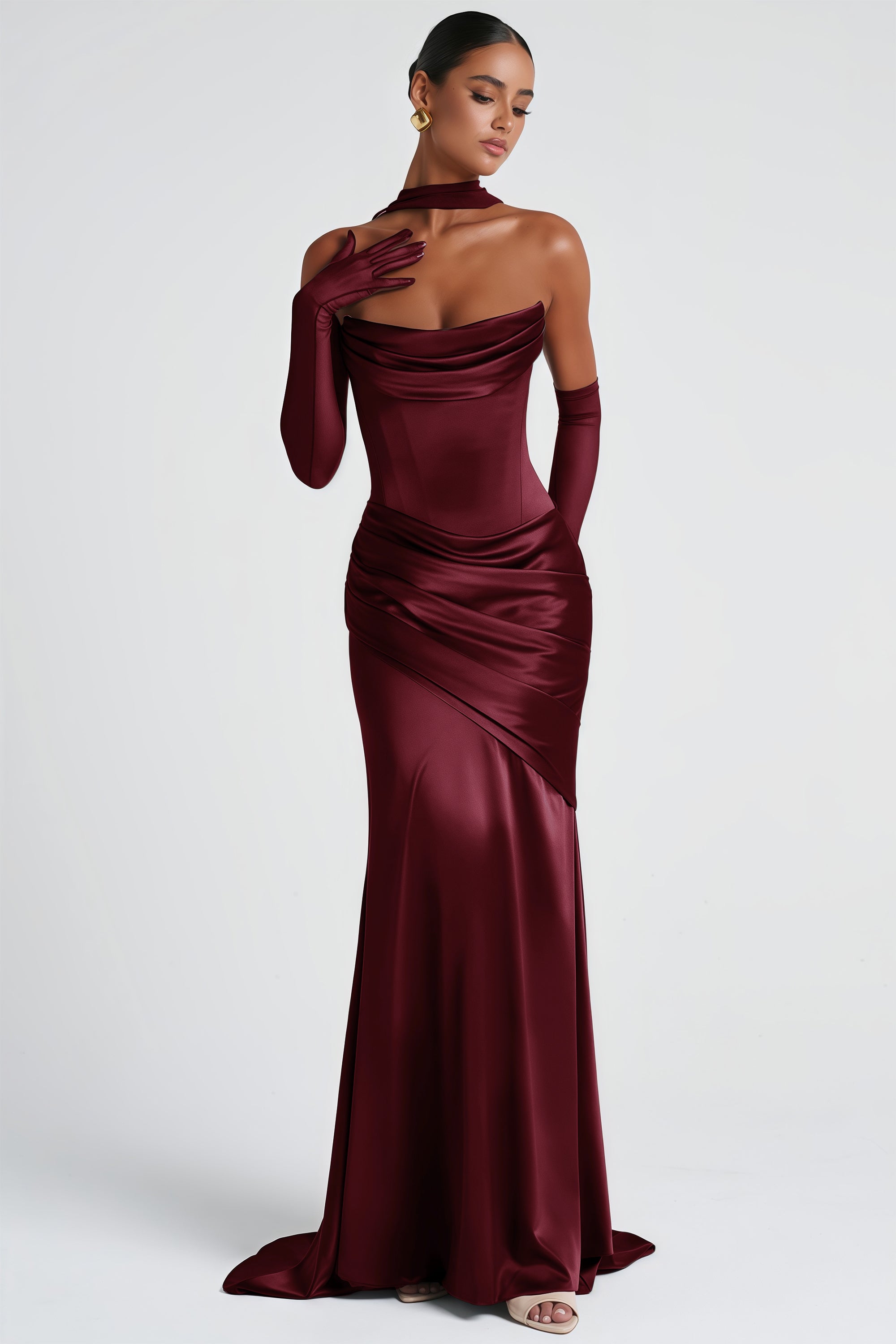 Marilou Brown gerafftes Satin-Maxikleid