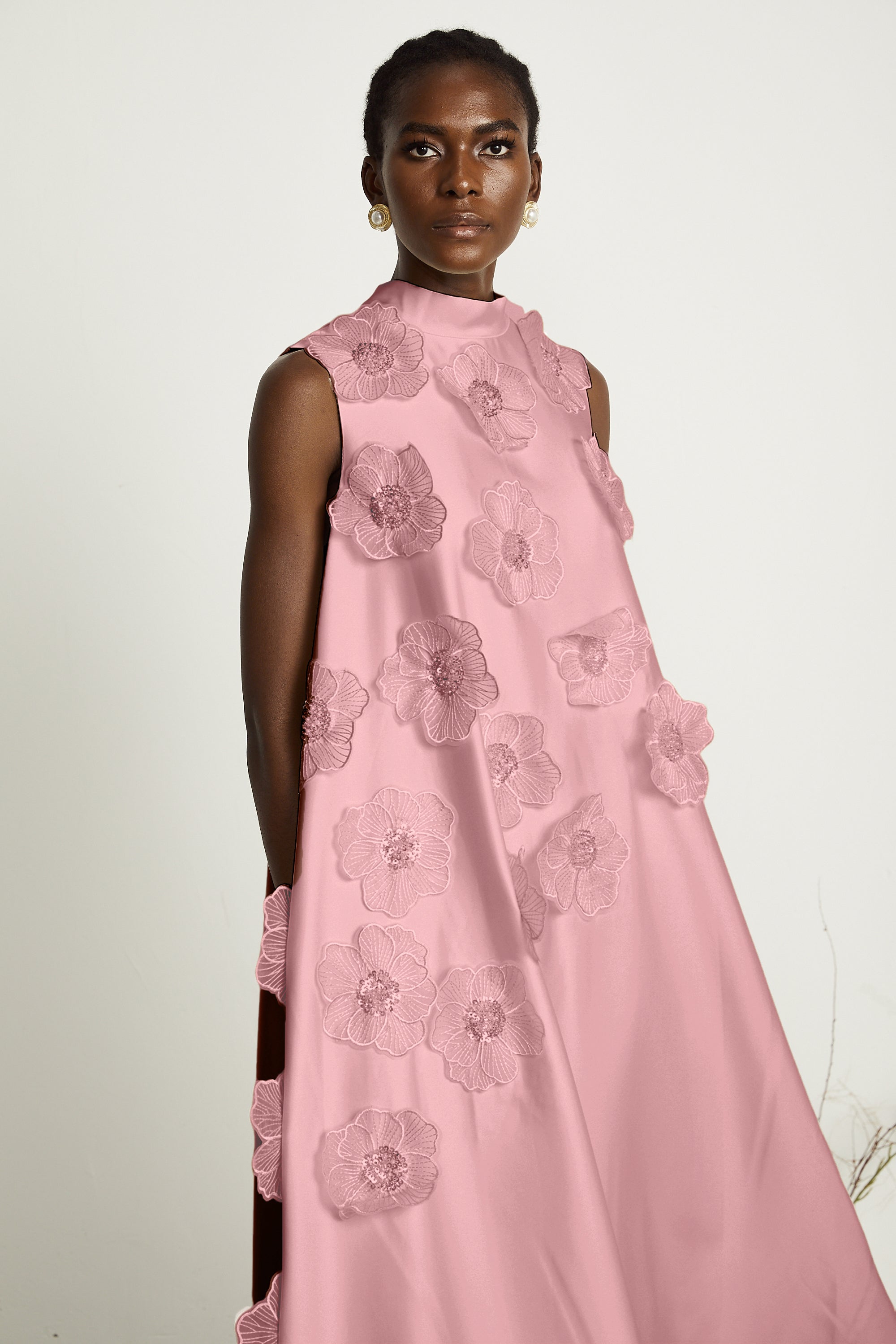 Émilie sleeveless floral-applique midi dress in Pink