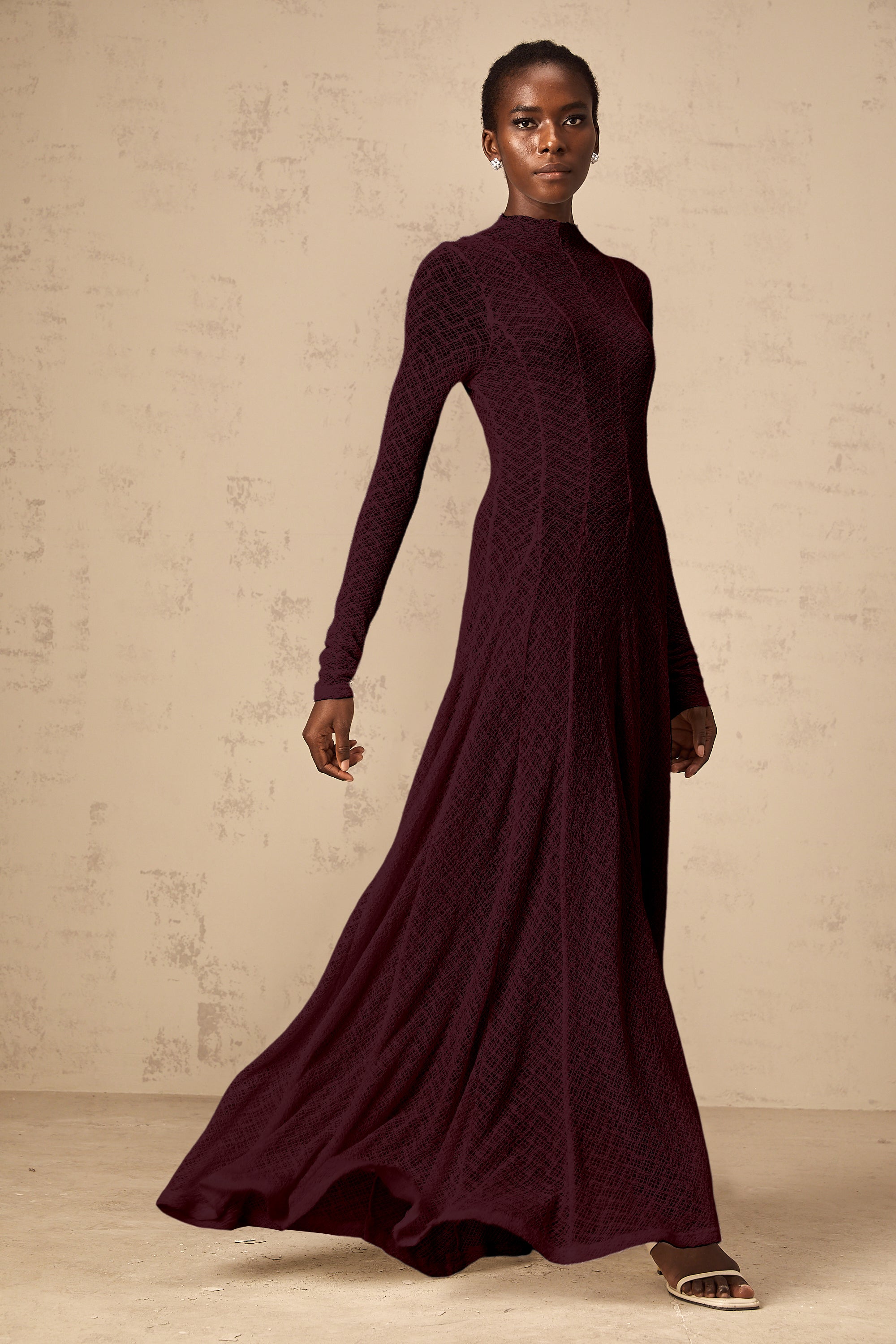 Athena wavy-pattern lace maxi dress in Red