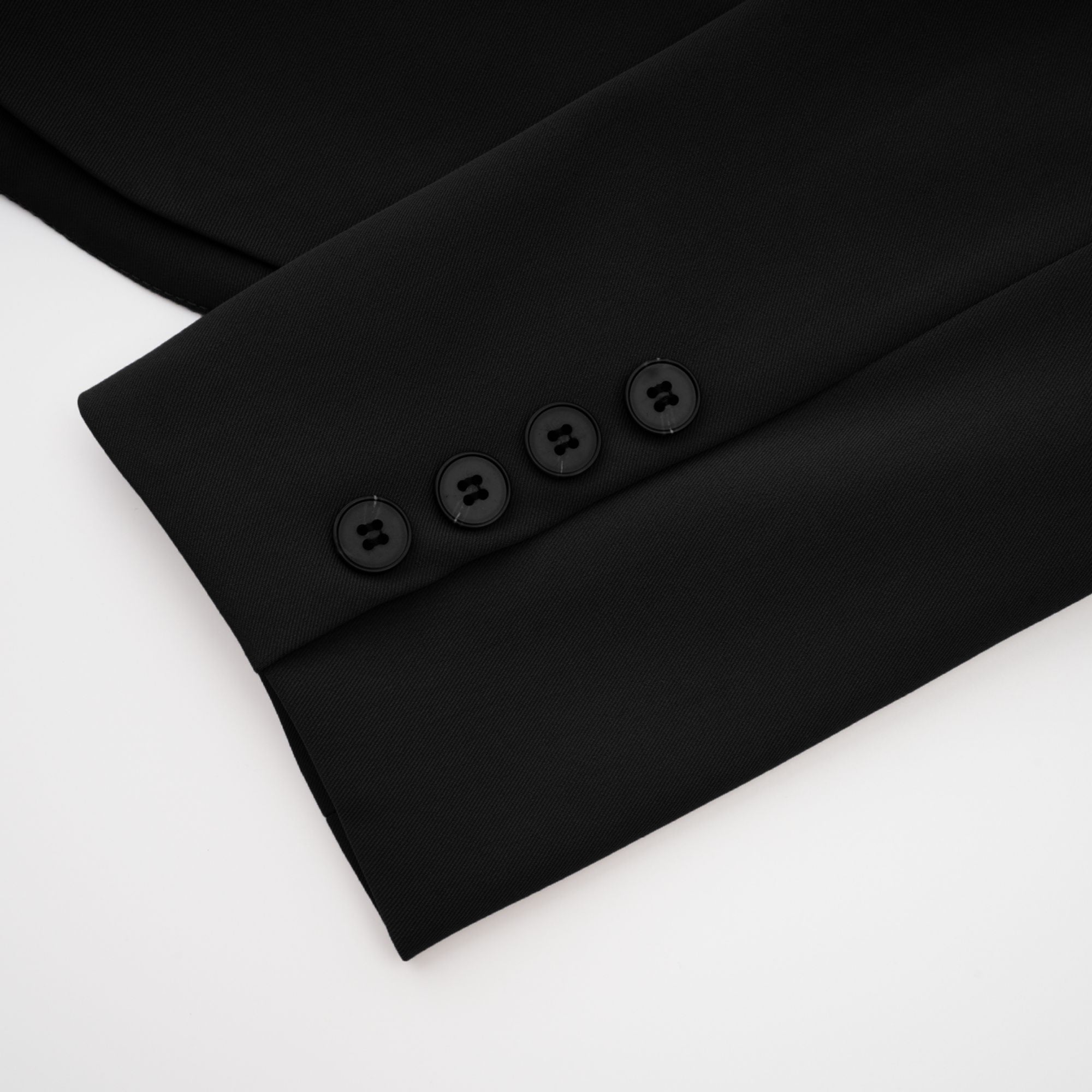 سترة أميلي ذات الفتحات غير المتماثلة