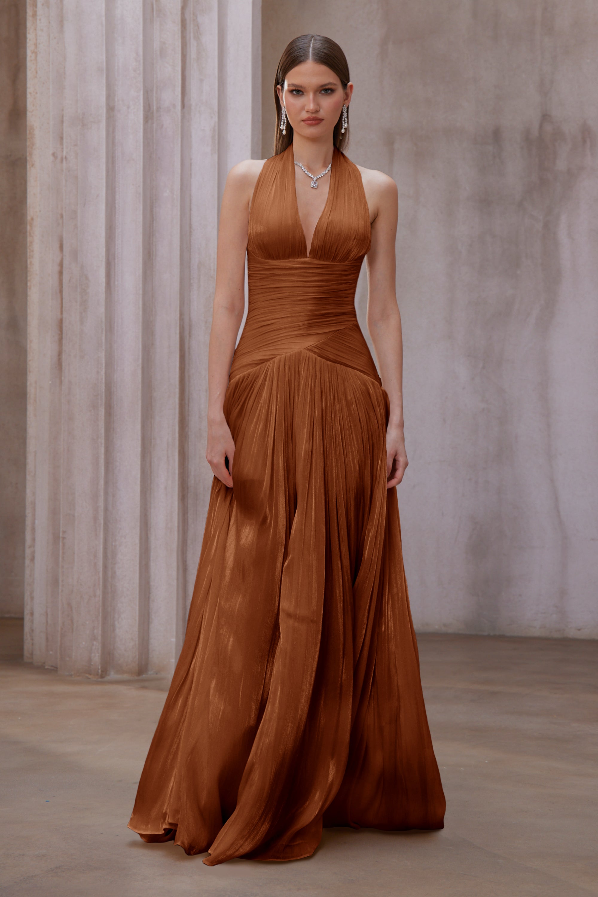 فستان ماكسي مكسّر من يوراني