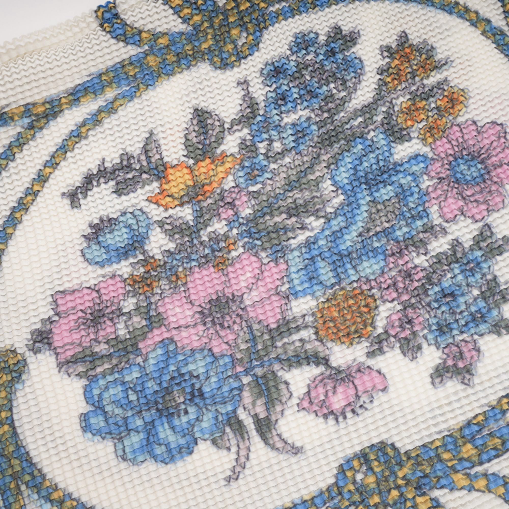 Passendes Set aus Oberteil und Rock mit Musterdruck von Huguette