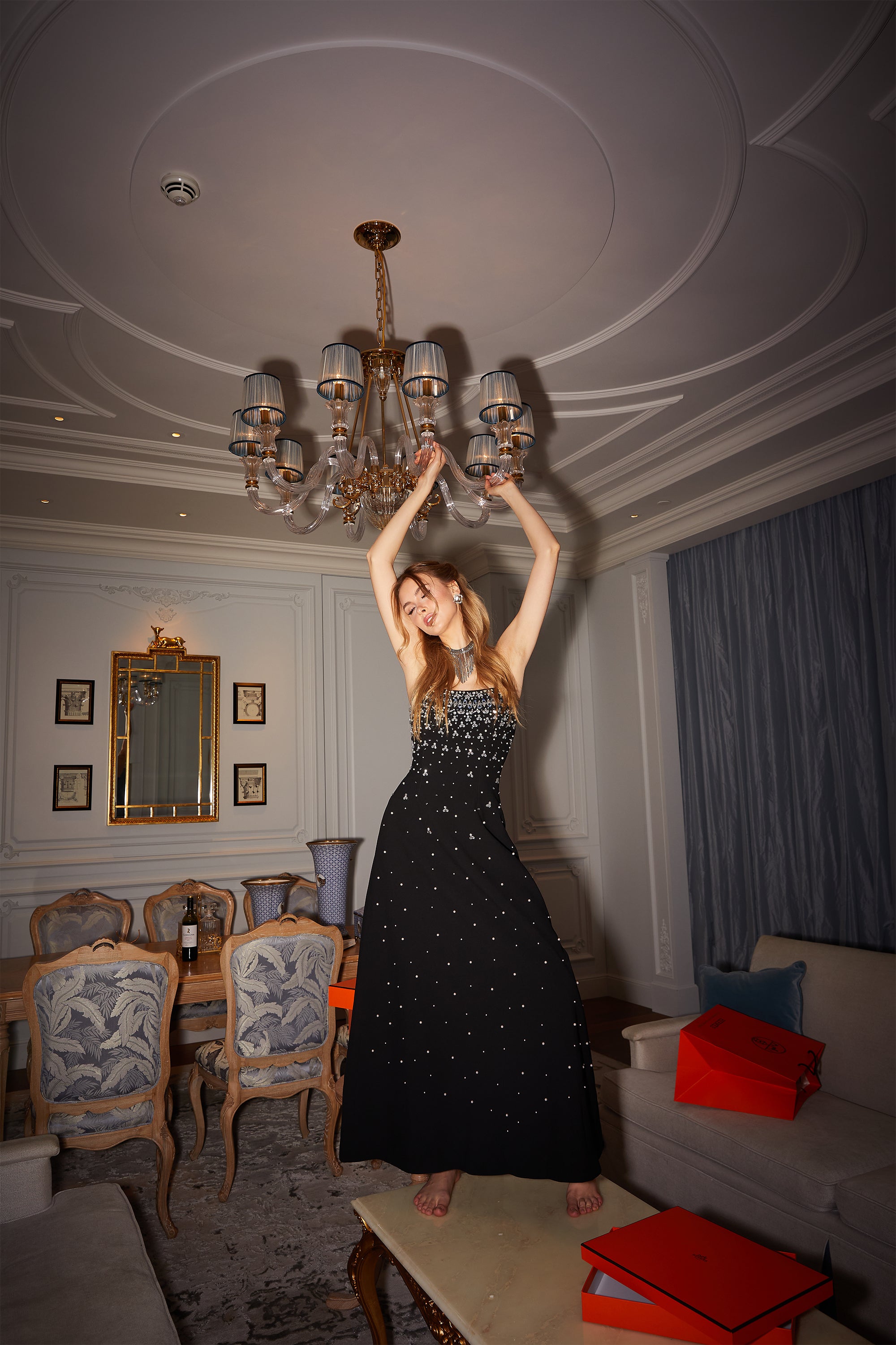 فستان ماكسي مزين باللون الأسود من ميليساندي