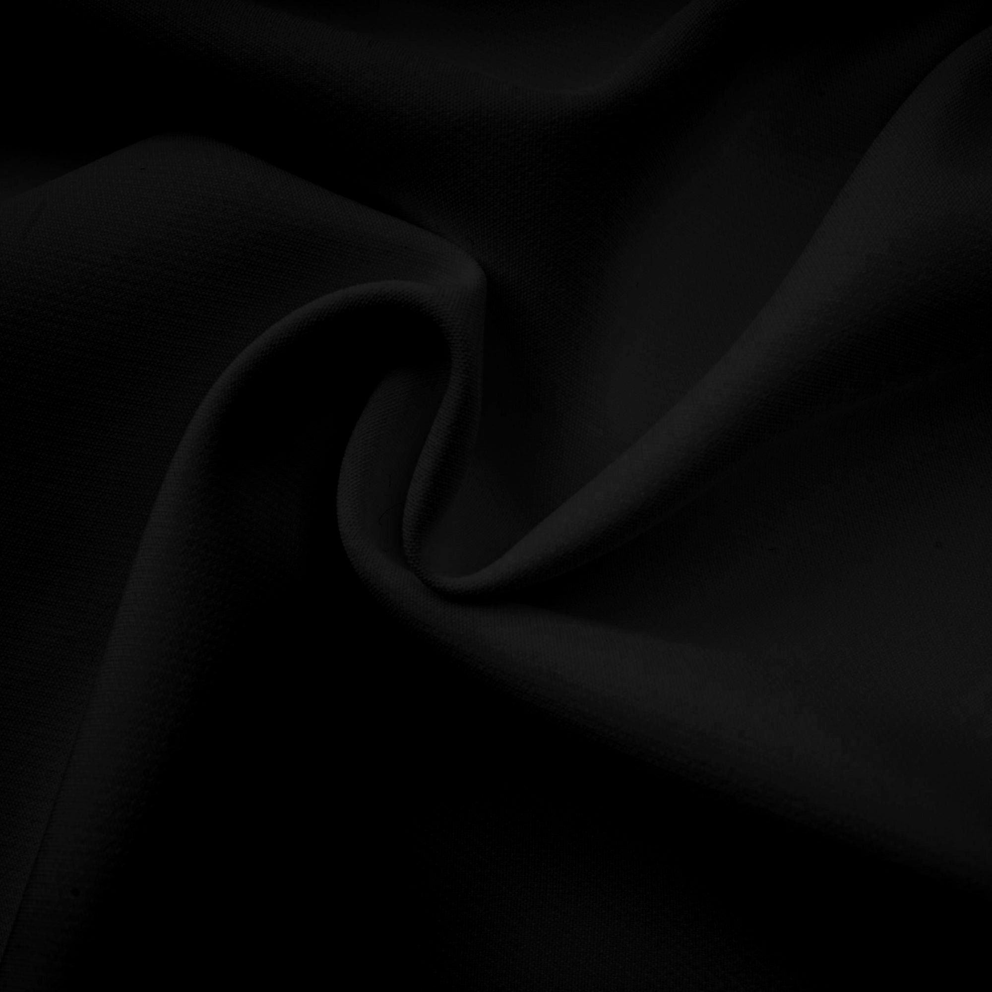 طقم أندريا بلوزة وتنورة من التول غير المتماثل باللون الأسود