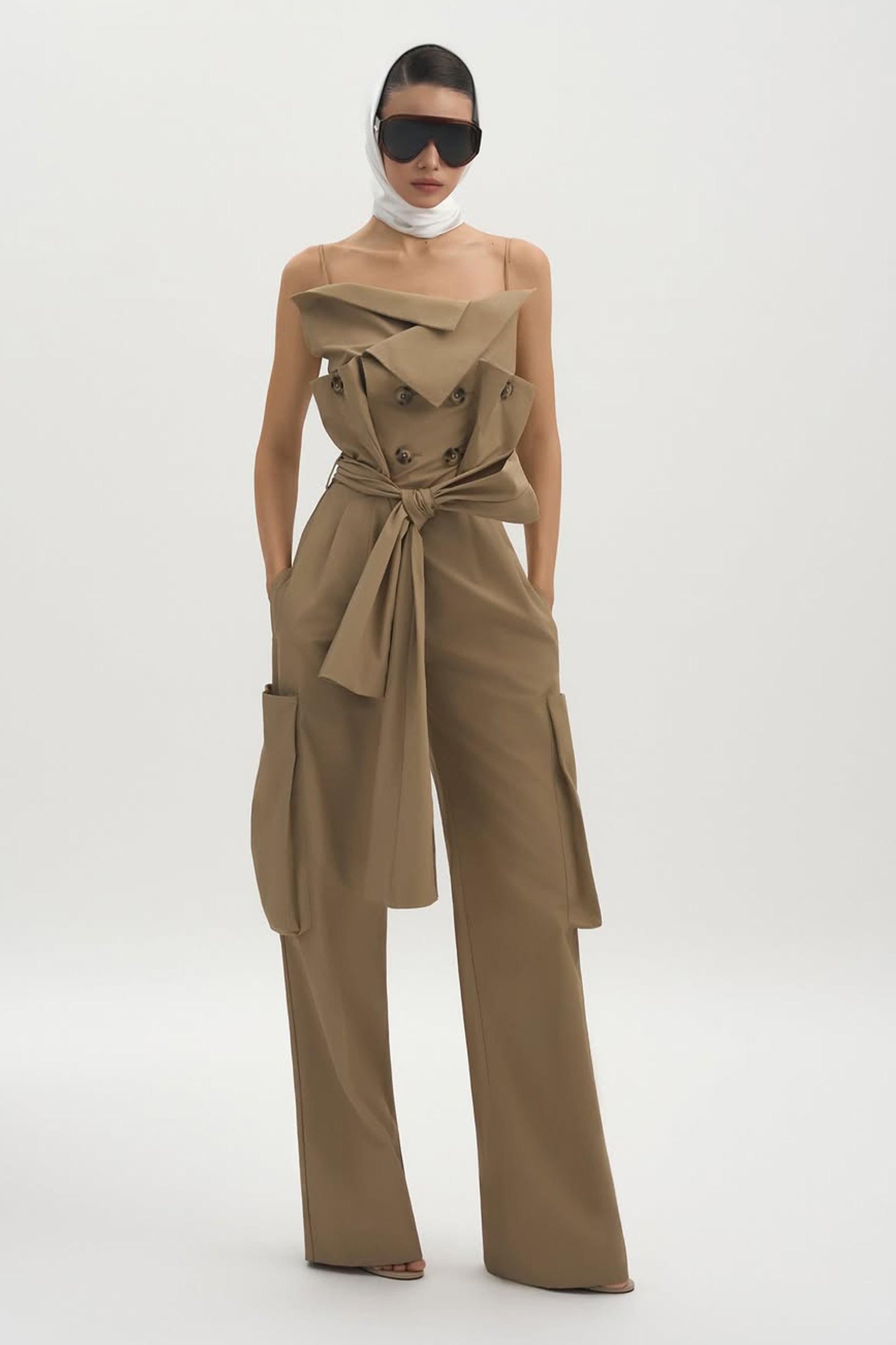 جمبسوت نانيت كاكي غير متماثل مزدوج الصدر