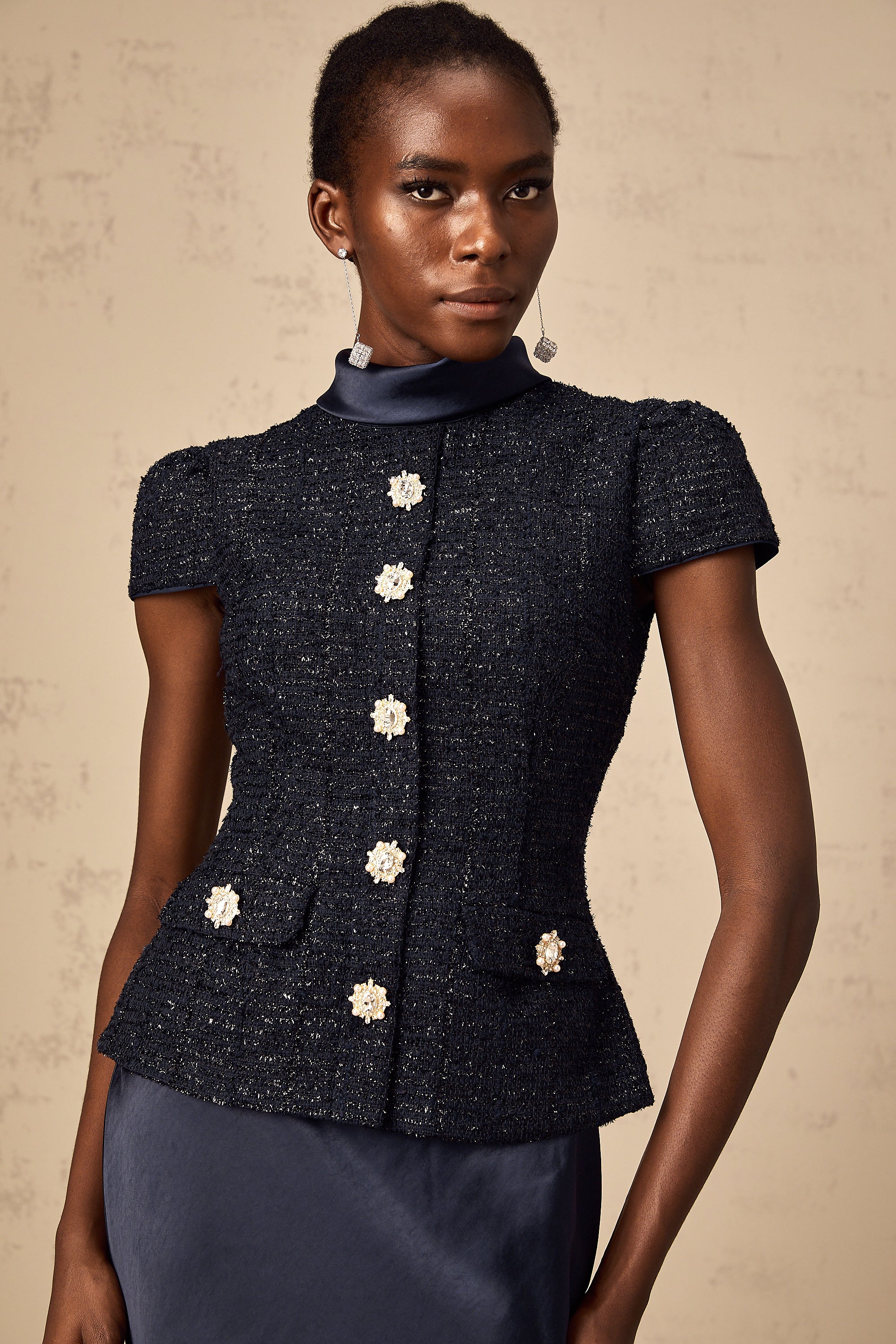 فستان ماكسي أزرق من جوزيت بخصر ببلوم