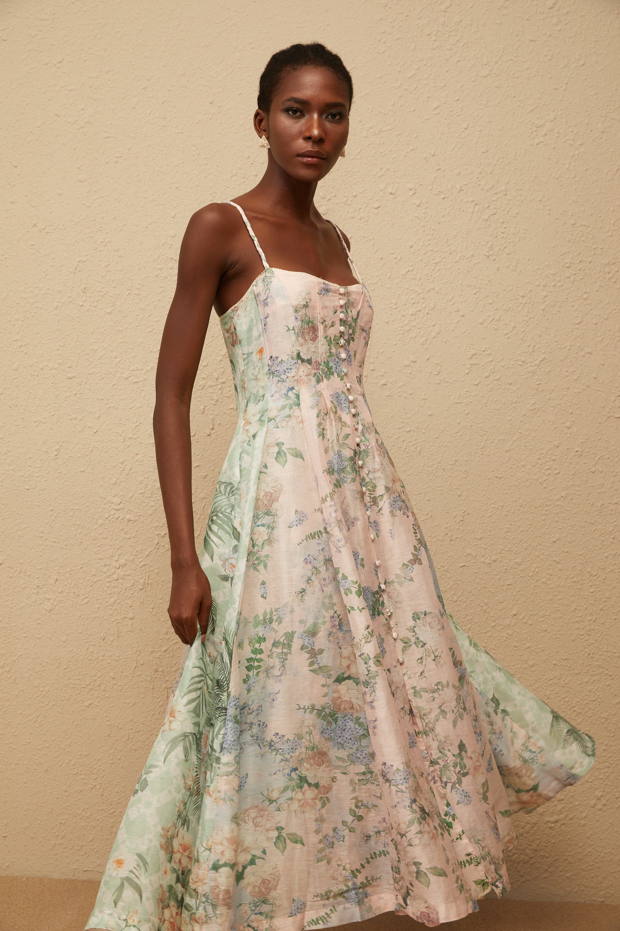 Aurore, Rosa Maxikleid mit Blumenmuster