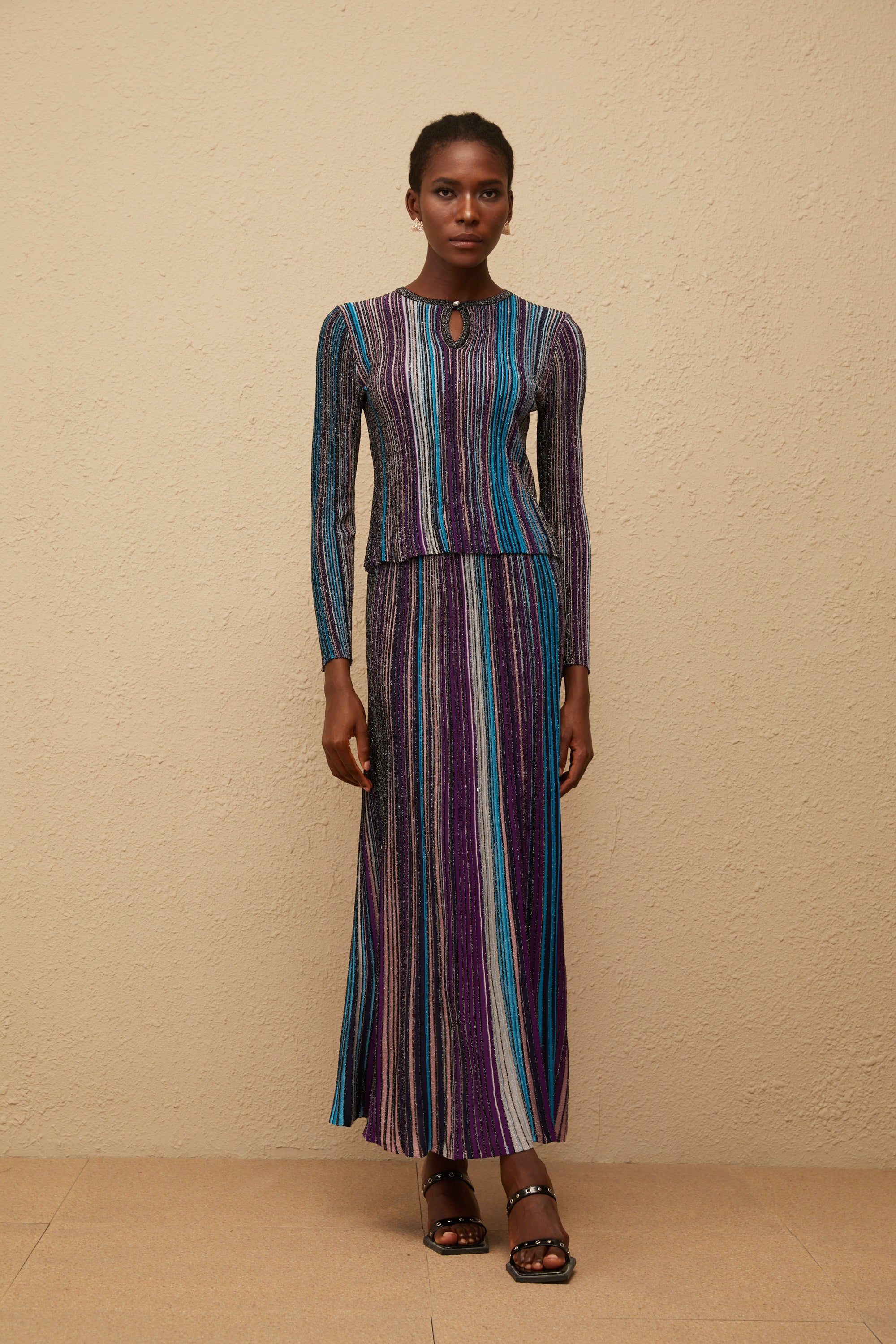 طقم أفروديت بلو اللامع المطوي المحبوك المطابق