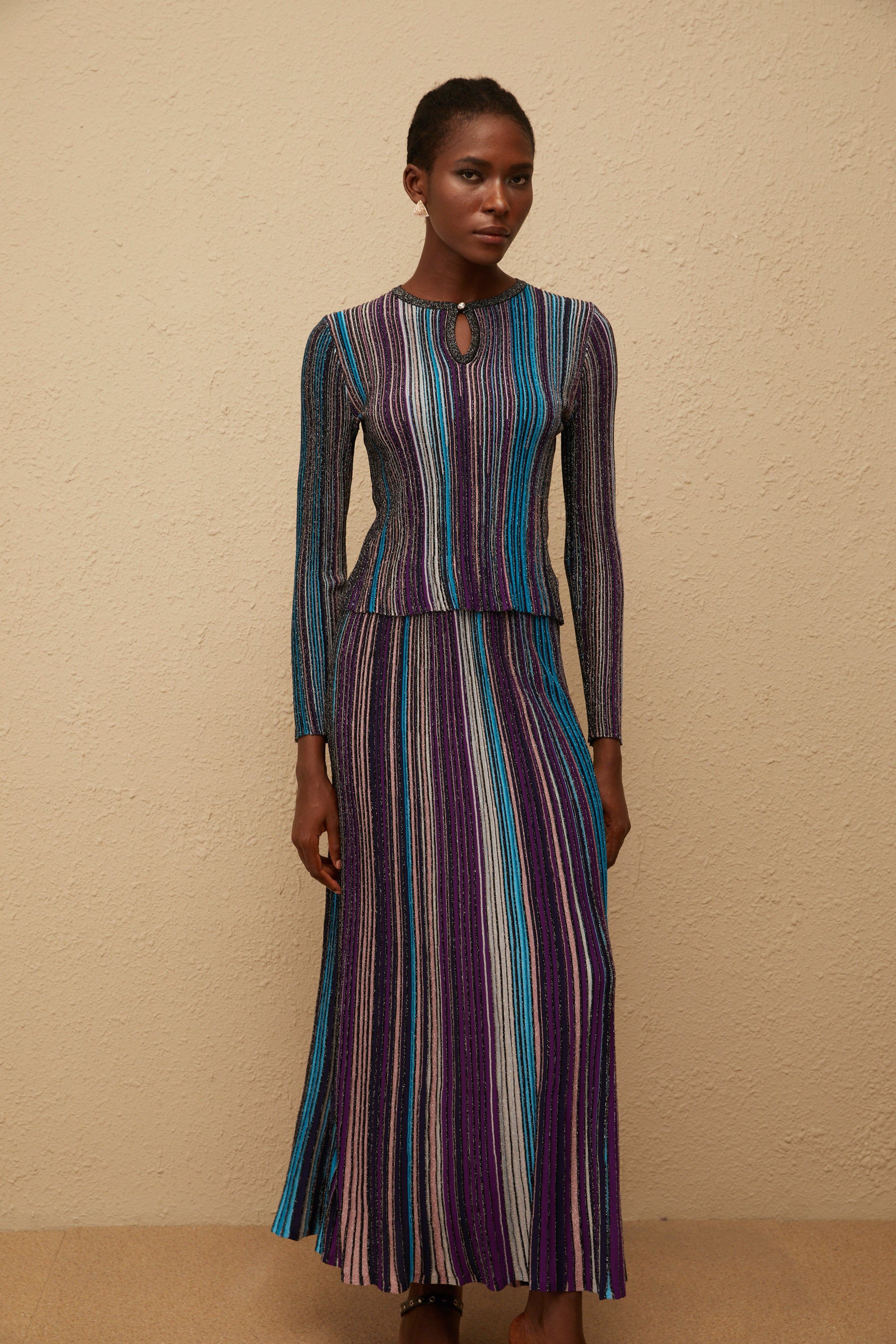 طقم أفروديت بلو اللامع المطوي المحبوك المطابق