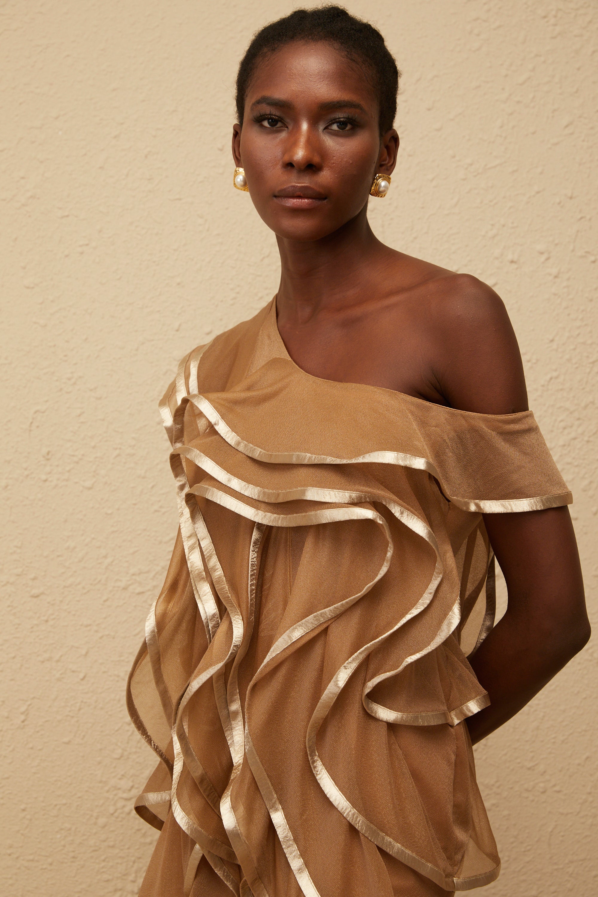 Alchimie Braunes, gerüschtes Tüll-Minikleid