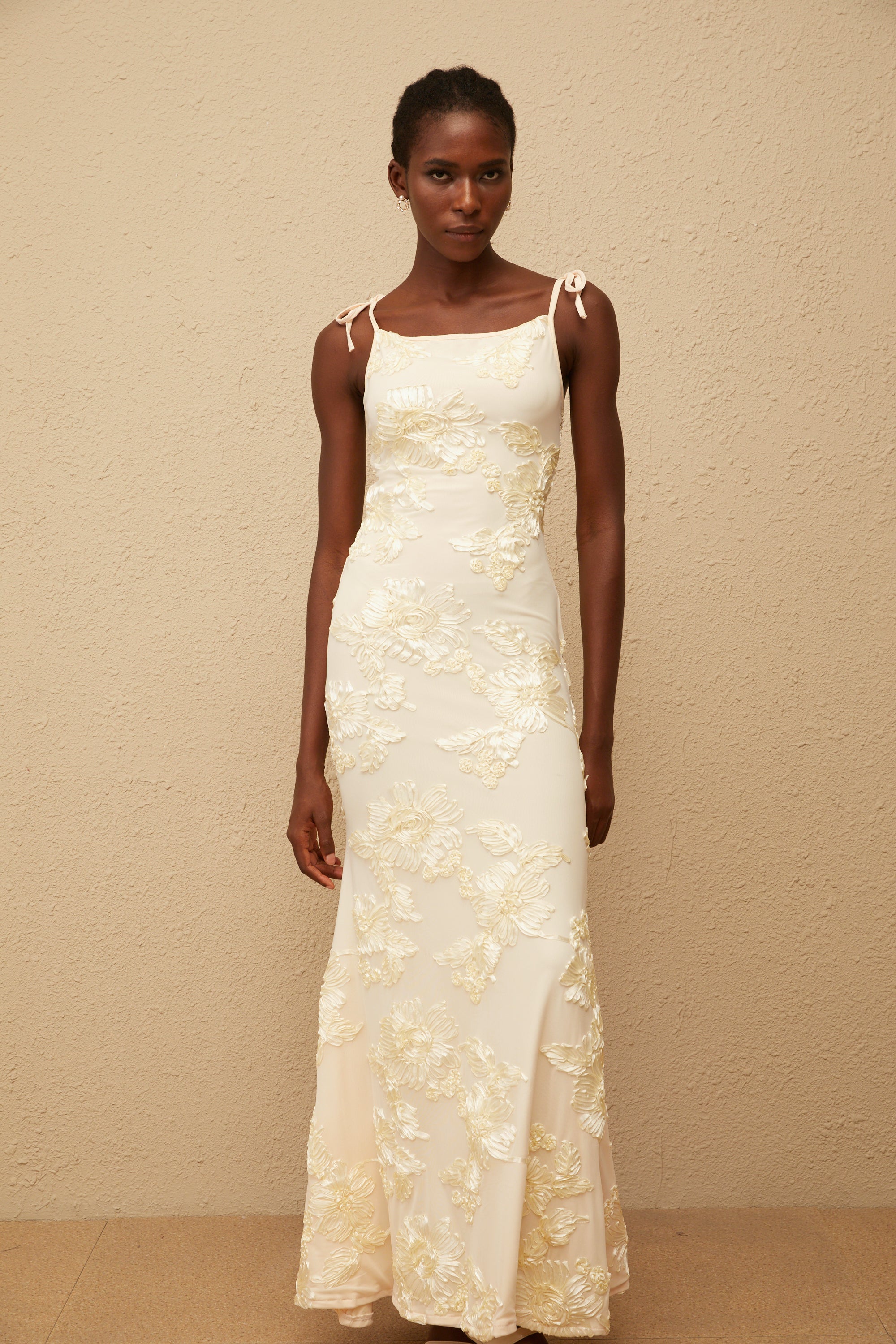 Énigme Neutral Jacquard Floral Maxi Dress (Final Sale-US Only)