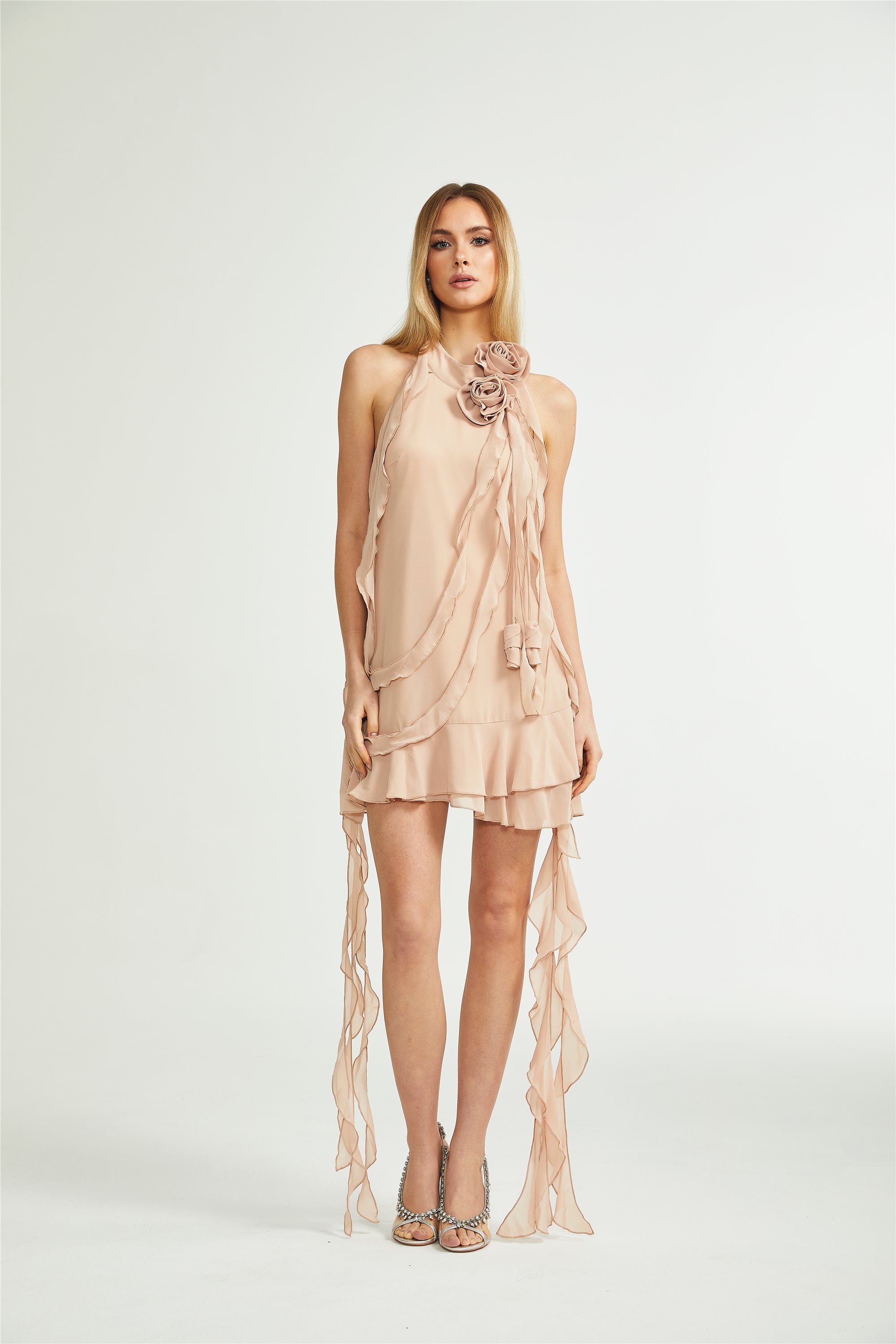 فستان Eloisee قصير غير متماثل مزهر