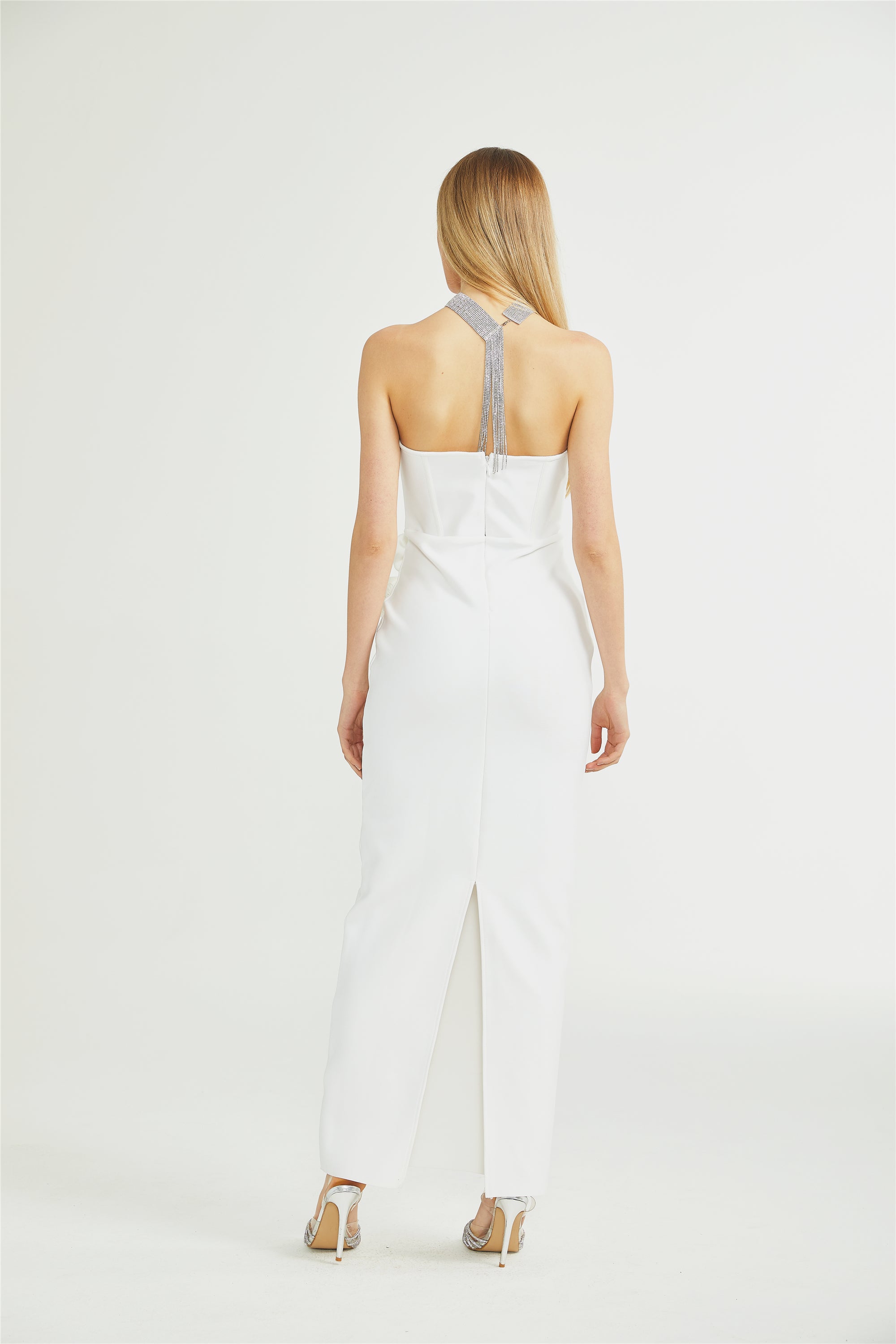 فستان جينيفيف المزهر بدون أكتاف