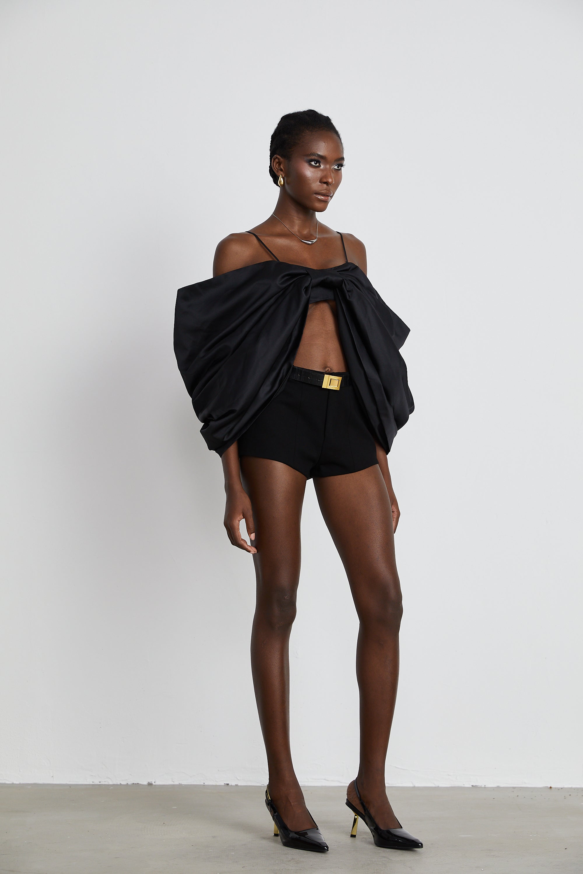 Solène bowknot scoop-back top in Black