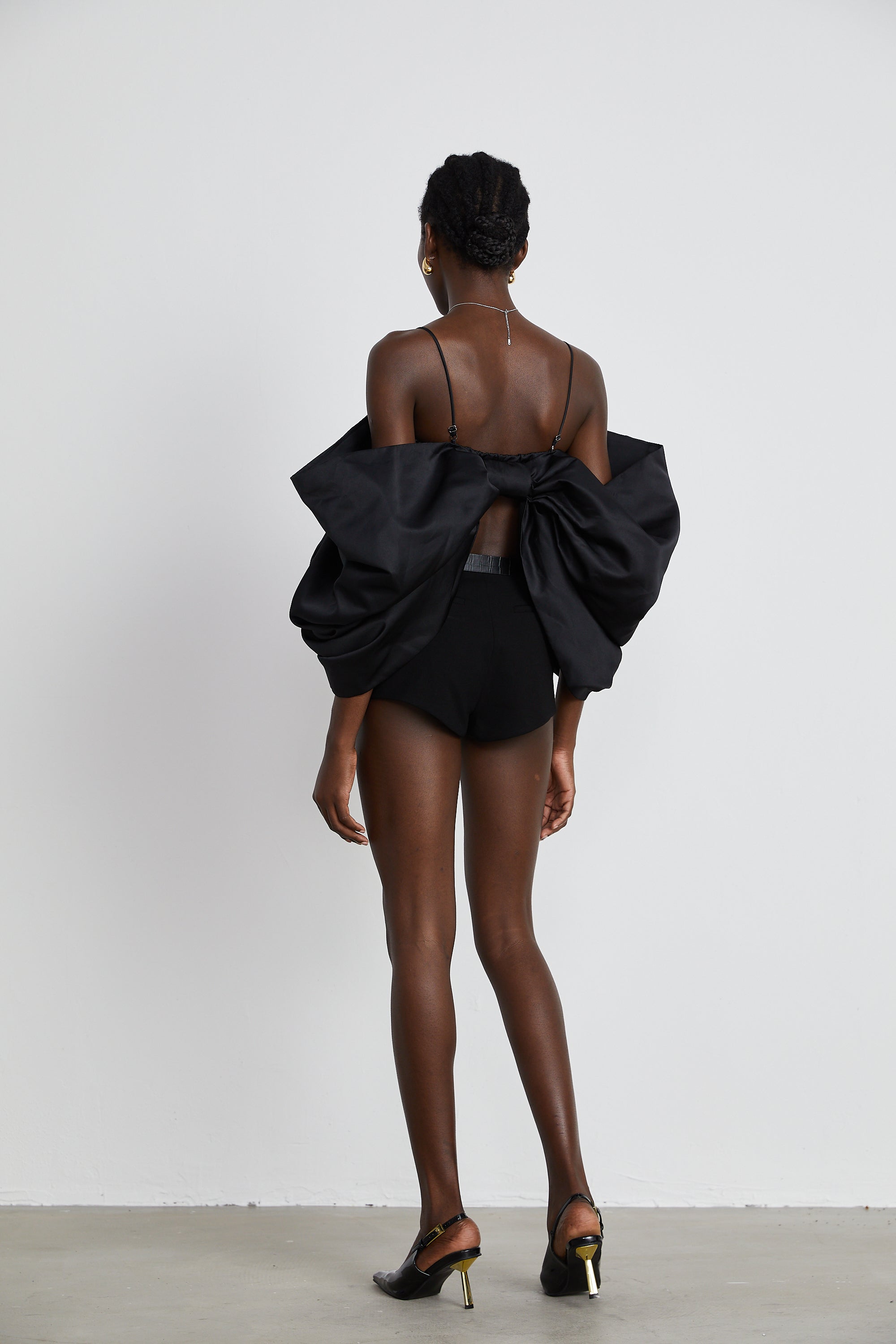 Solène bowknot scoop-back top in Black