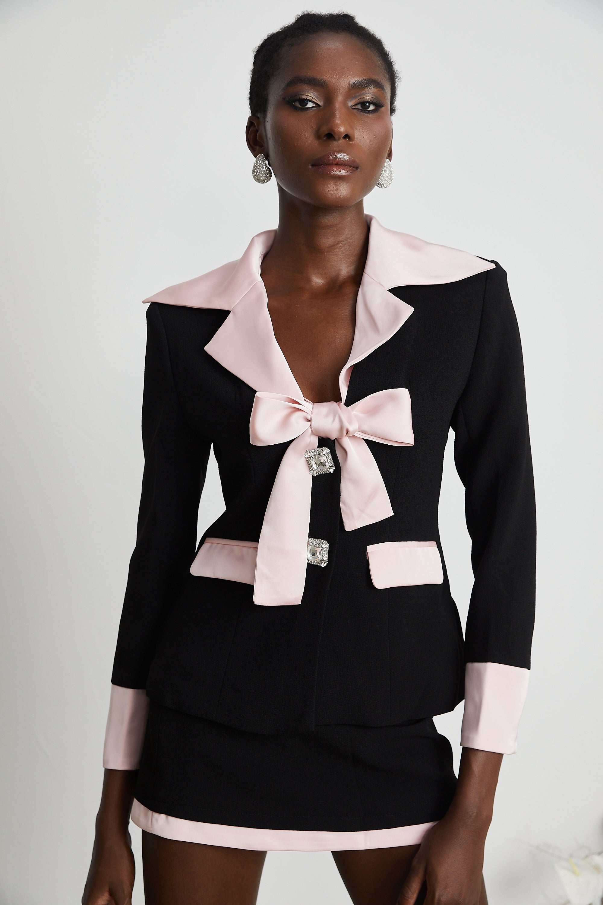 Uaine Black Two-Piece Jacket and Skirt Set