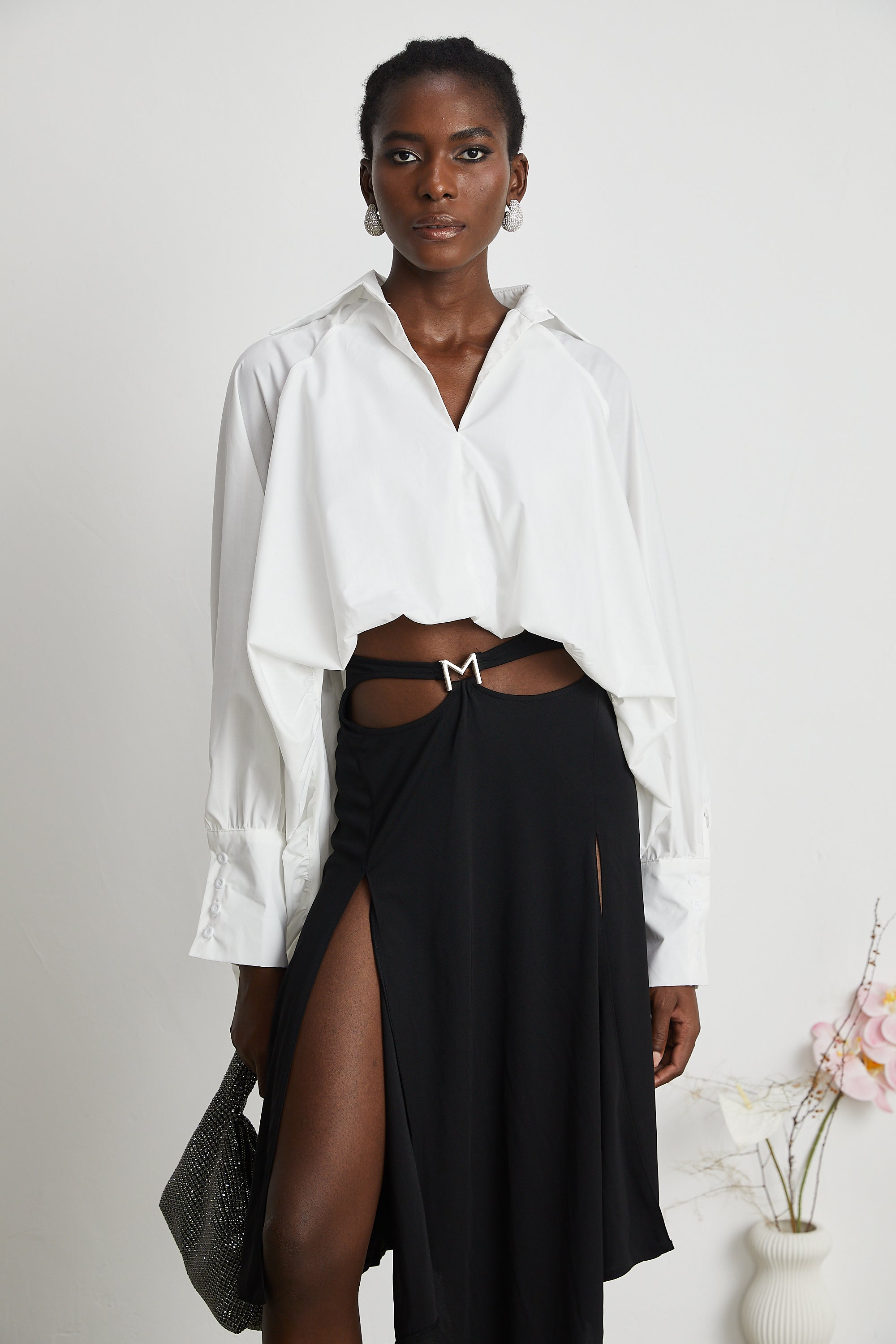 قميص ماريون منفوخ من الأسفل إلى الأعلى