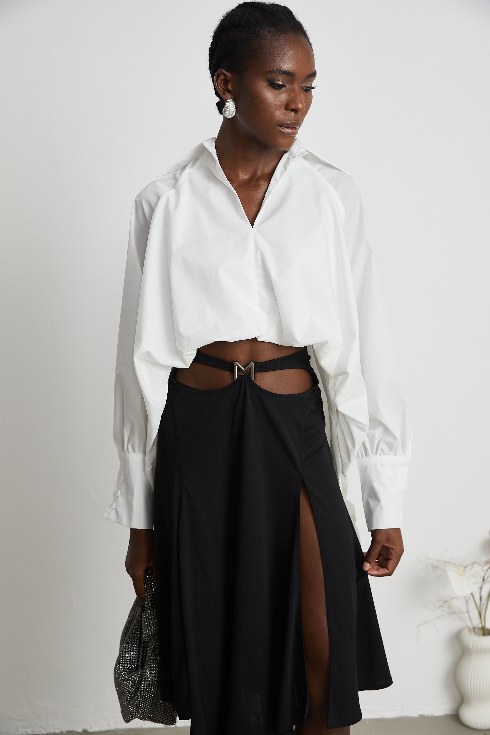 قميص ماريون منفوخ من الأسفل إلى الأعلى