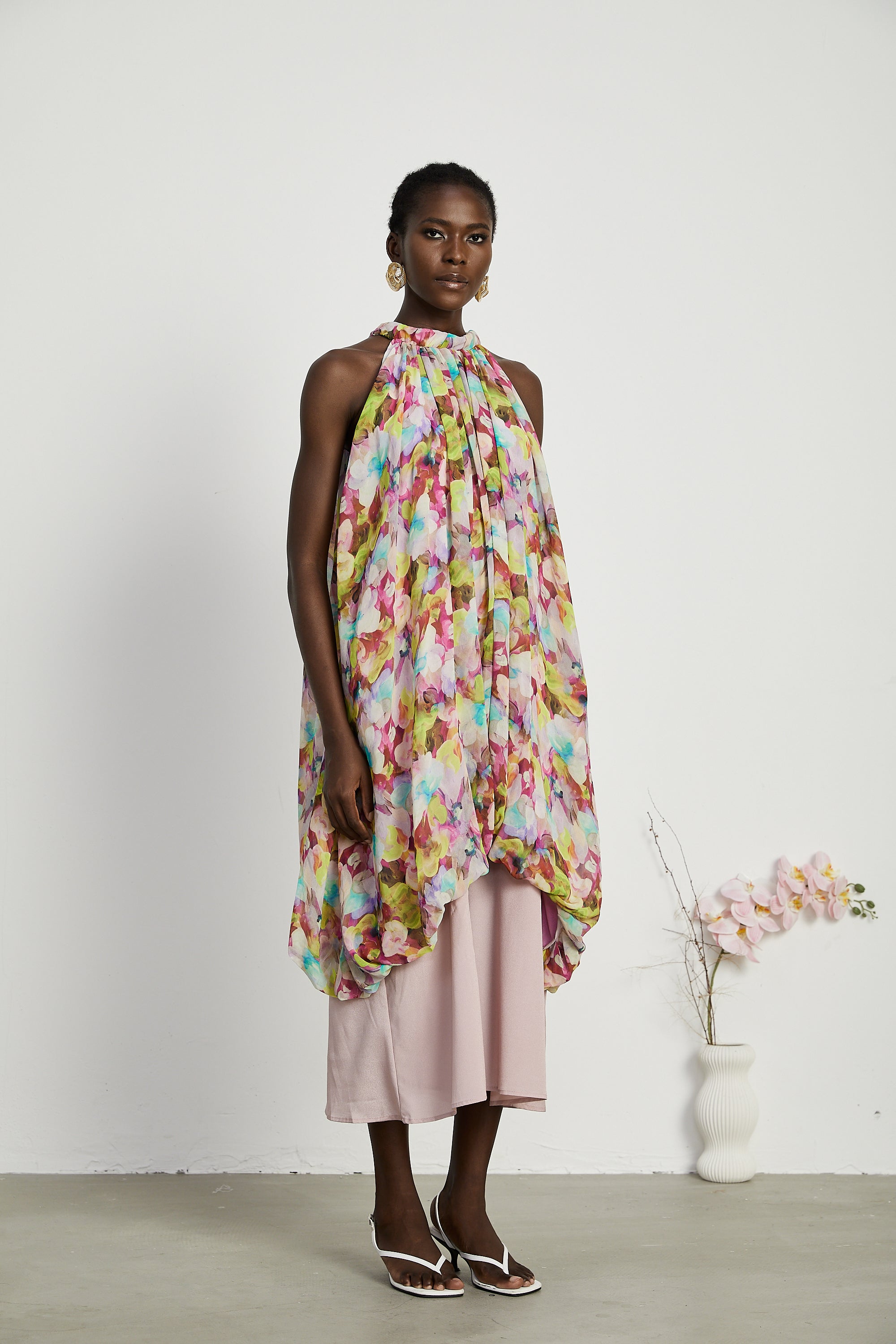 Robe midi sans manches à imprimé floral Gianina (Vente définitive - États-Unis uniquement)