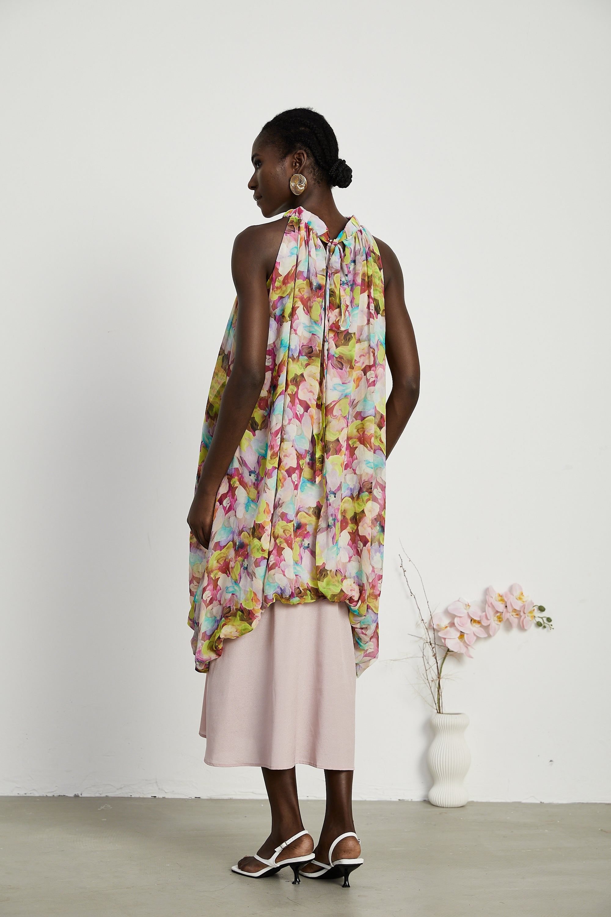 Robe midi sans manches à imprimé floral Gianina (Vente définitive - États-Unis uniquement)