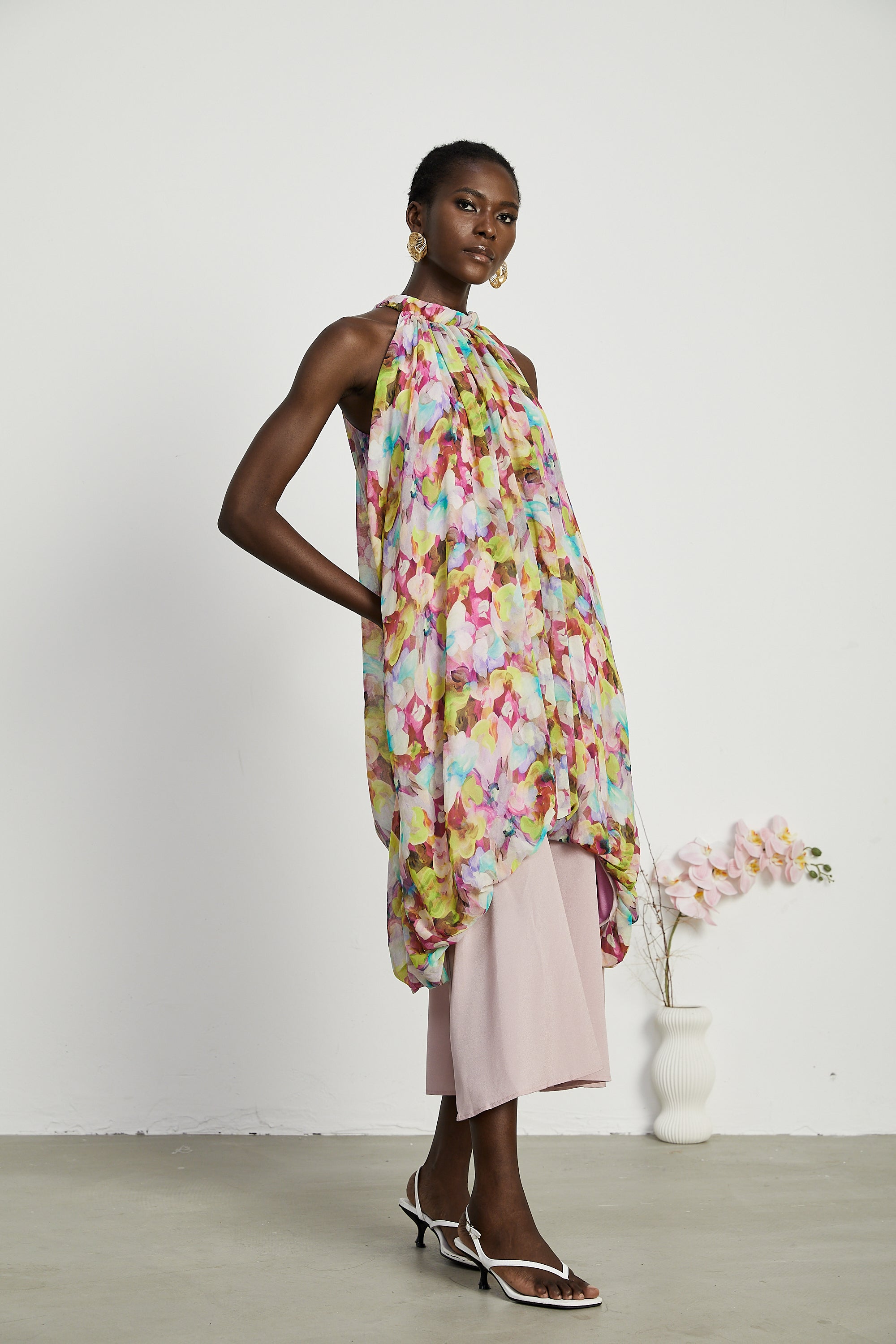 Robe midi sans manches à imprimé floral Gianina (Vente définitive - États-Unis uniquement)