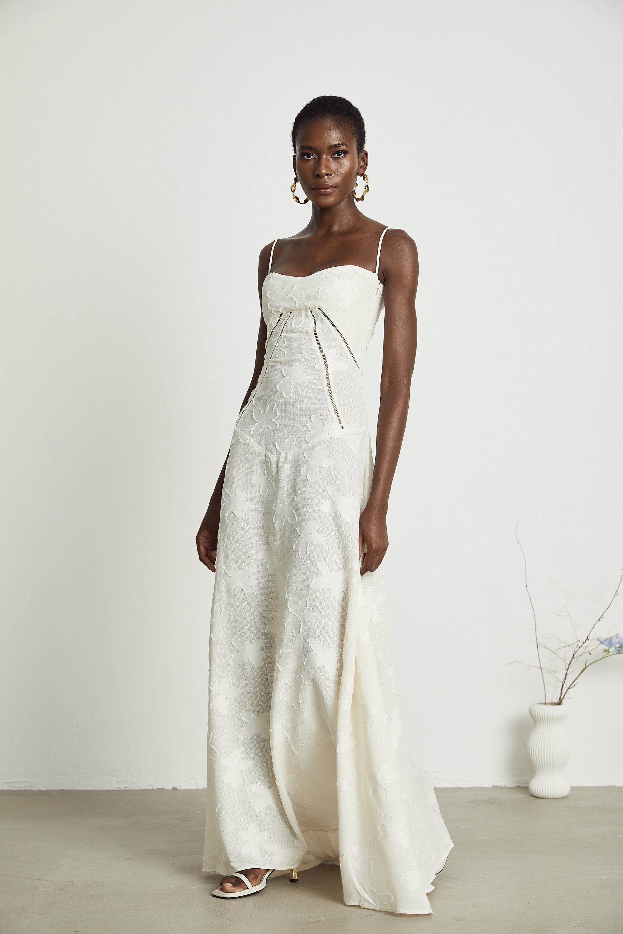 فستان ماكسي مزهر من أدبيلا