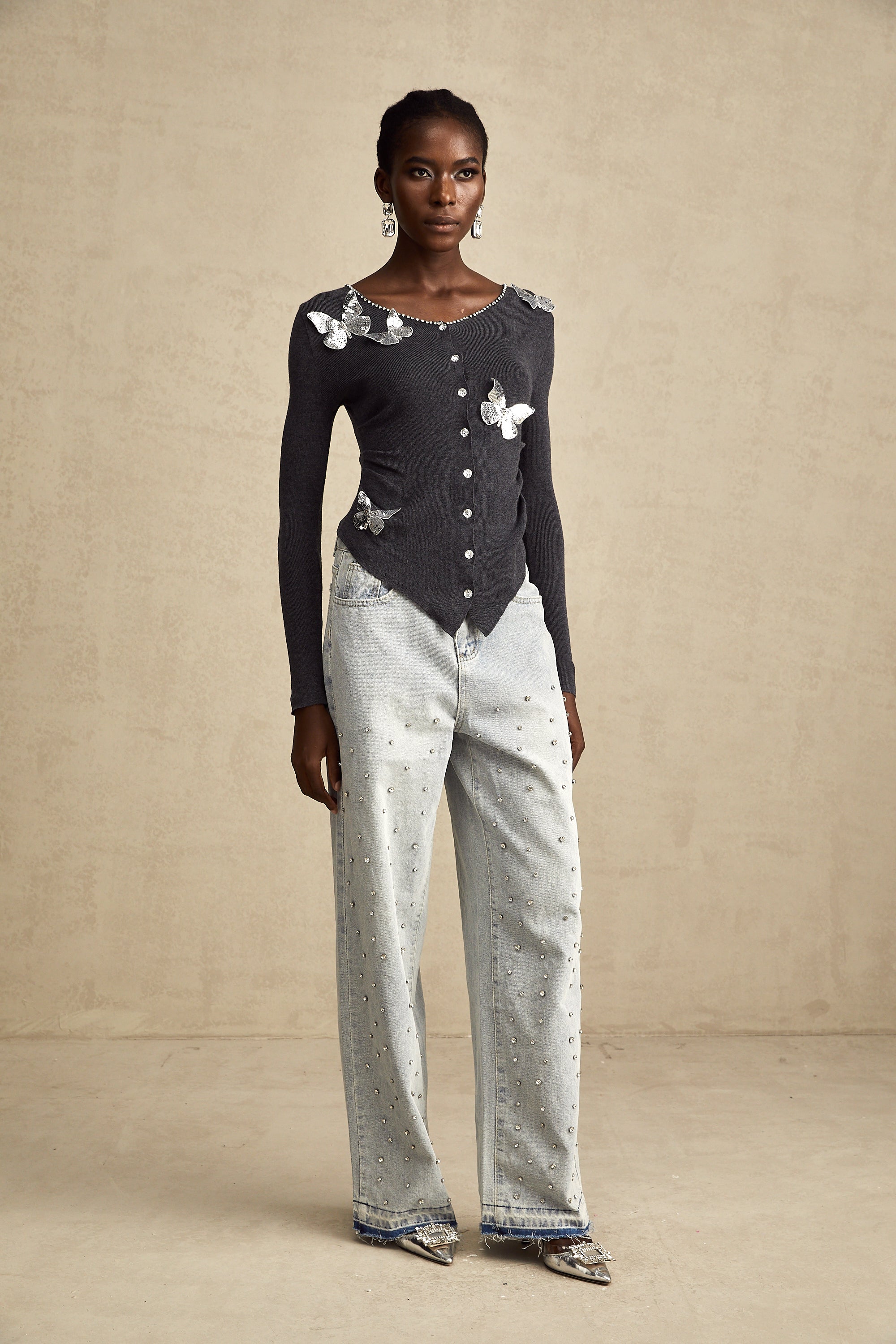 كارديجان Anastasie باللون الرمادي مزين بترتر على شكل فراشة