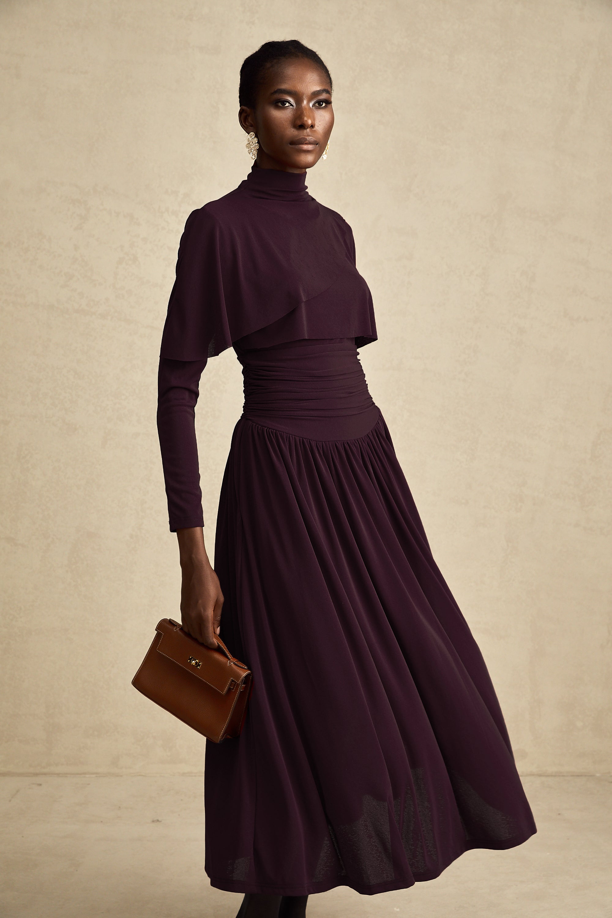 Camille – Rotes, gerüschtes Midikleid mit Klappendesign