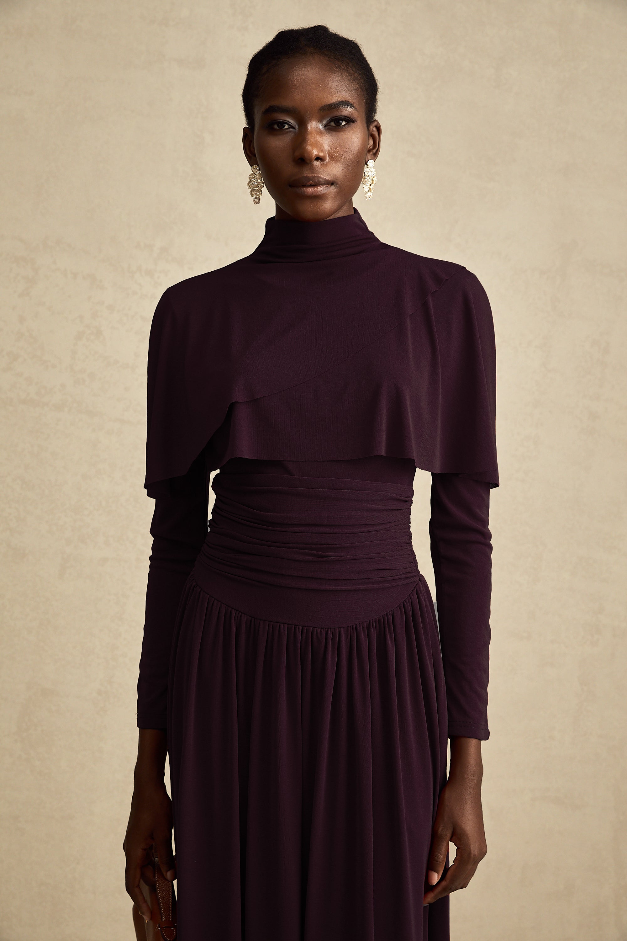 Camille – Rotes, gerüschtes Midikleid mit Klappendesign