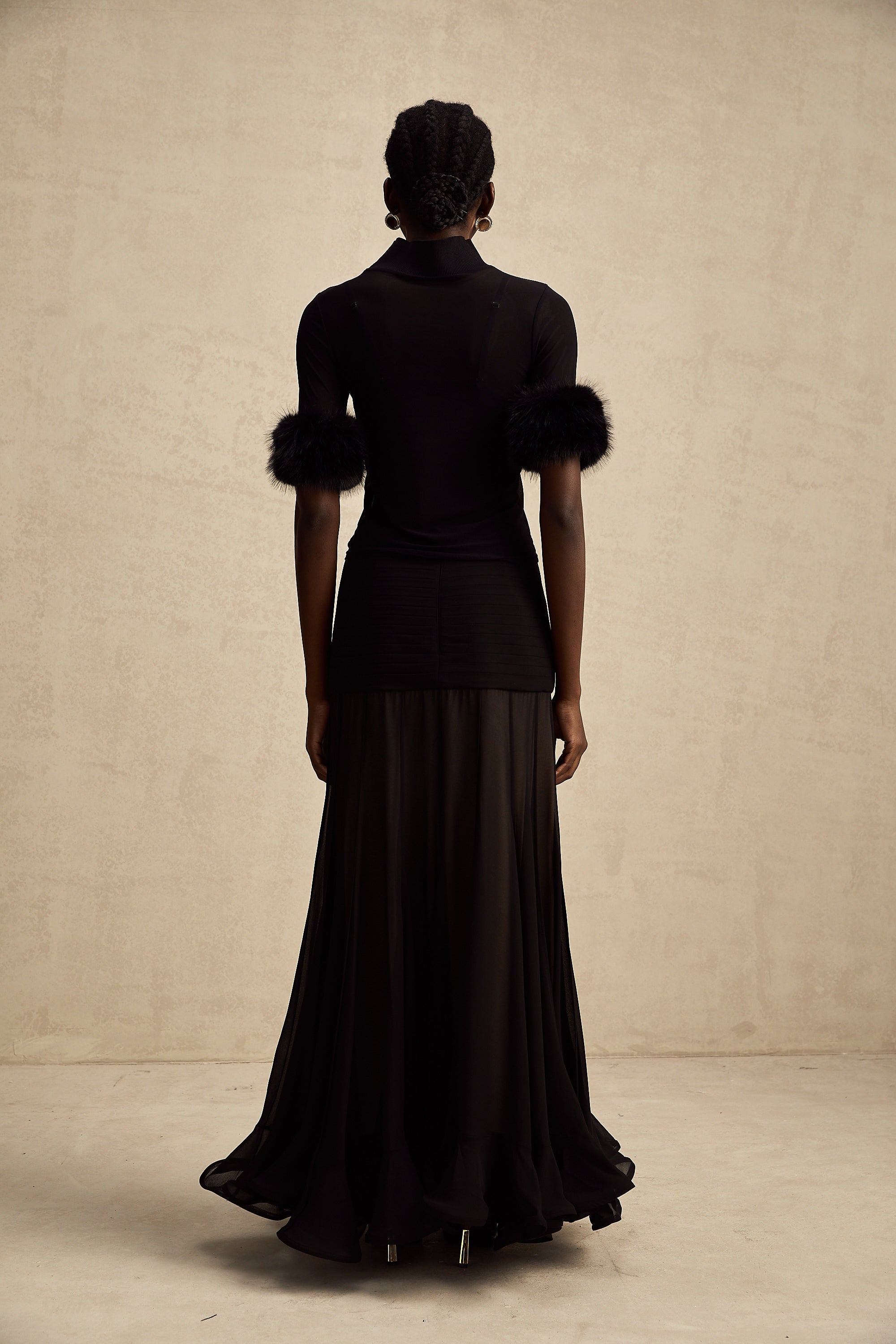 بلوزة من التول المصنوع من الفرو الصناعي باللون الأسود من Ségolène