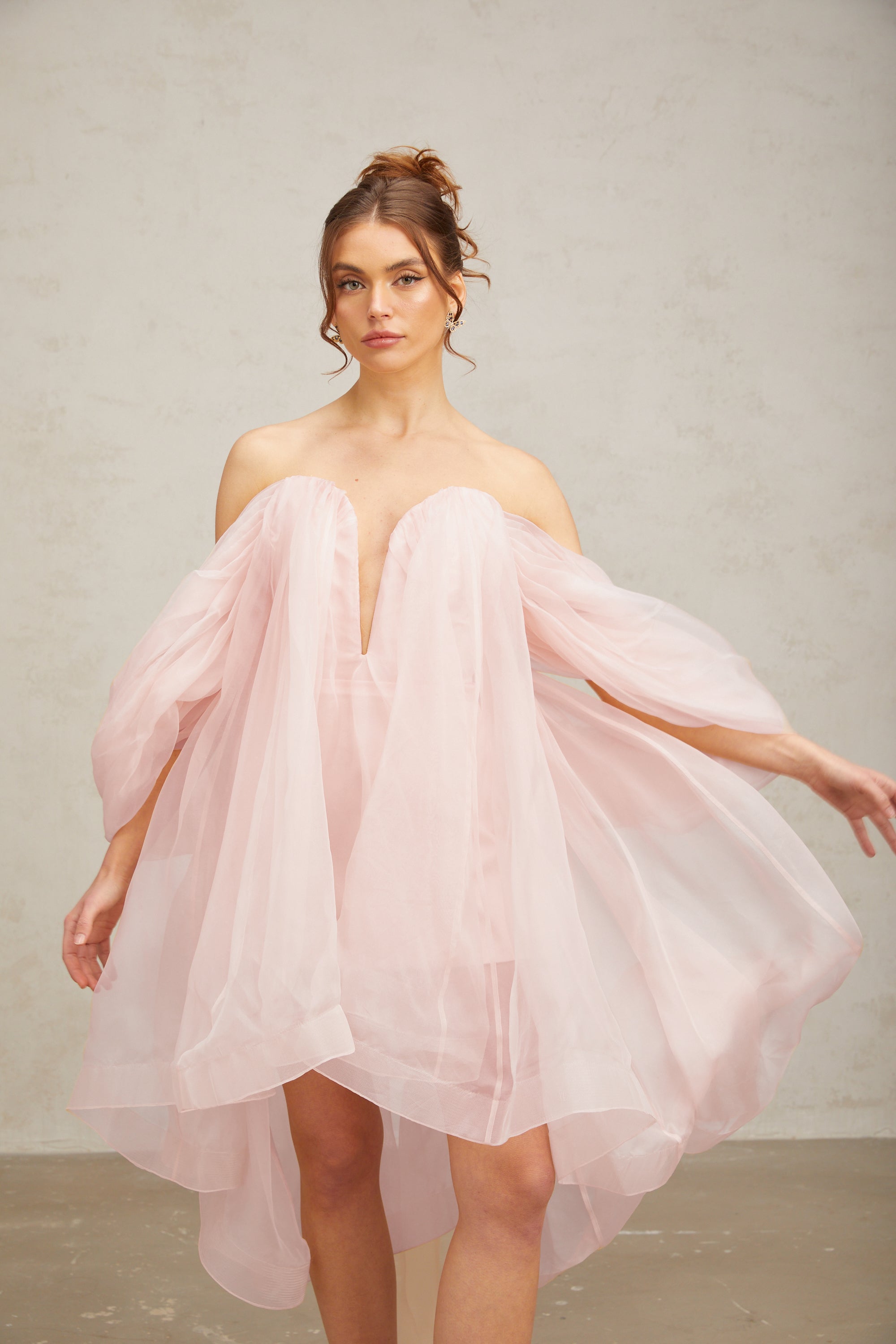 Élodie voluminöses Minikleid mit Schleifendetail