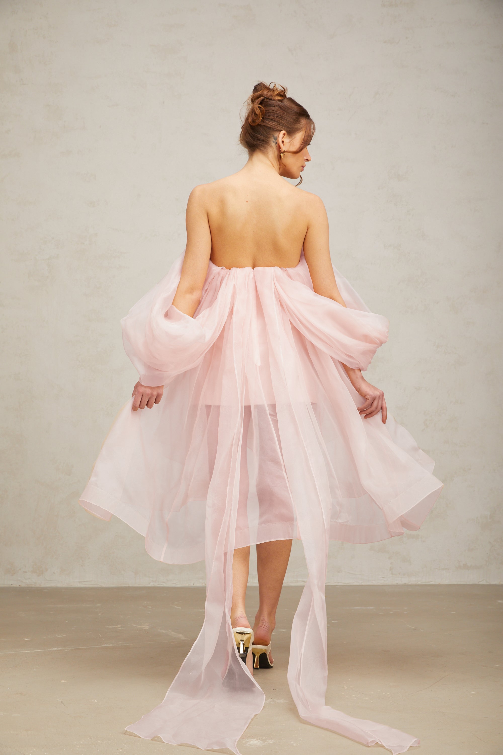 Élodie voluminöses Minikleid mit Schleifendetail