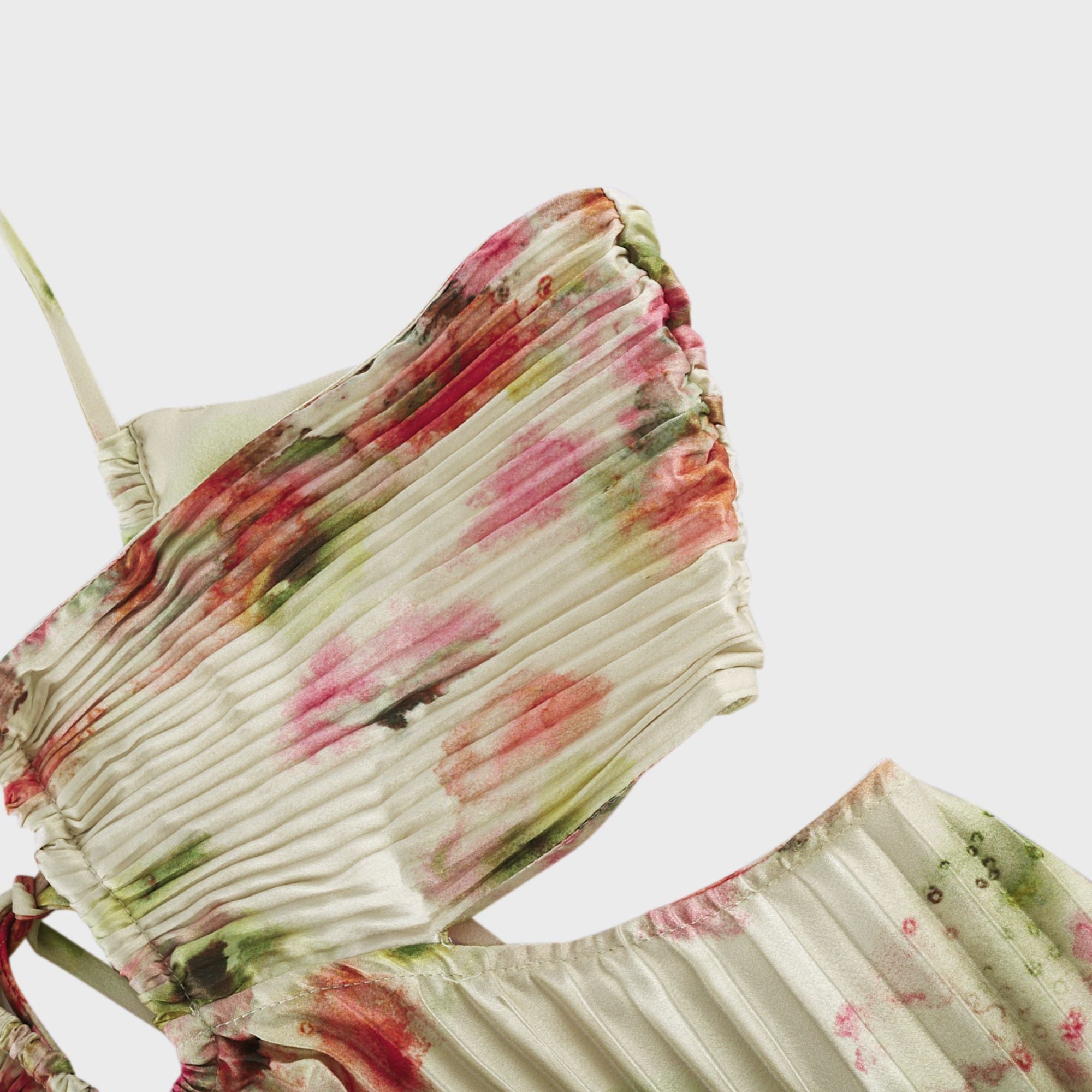 فستان ماكسي مطوي بطبعة زهور مقطوعة من تصميم أندريا