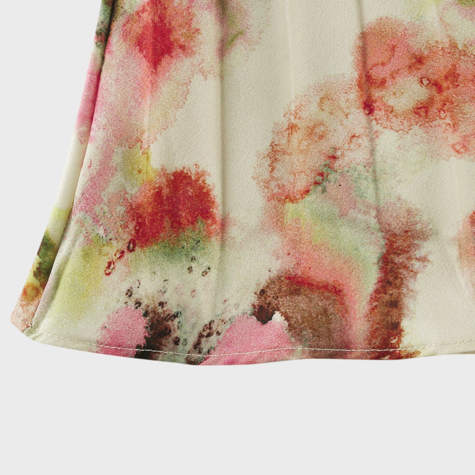 فستان ماكسي مطوي بطبعة زهور مقطوعة من تصميم أندريا