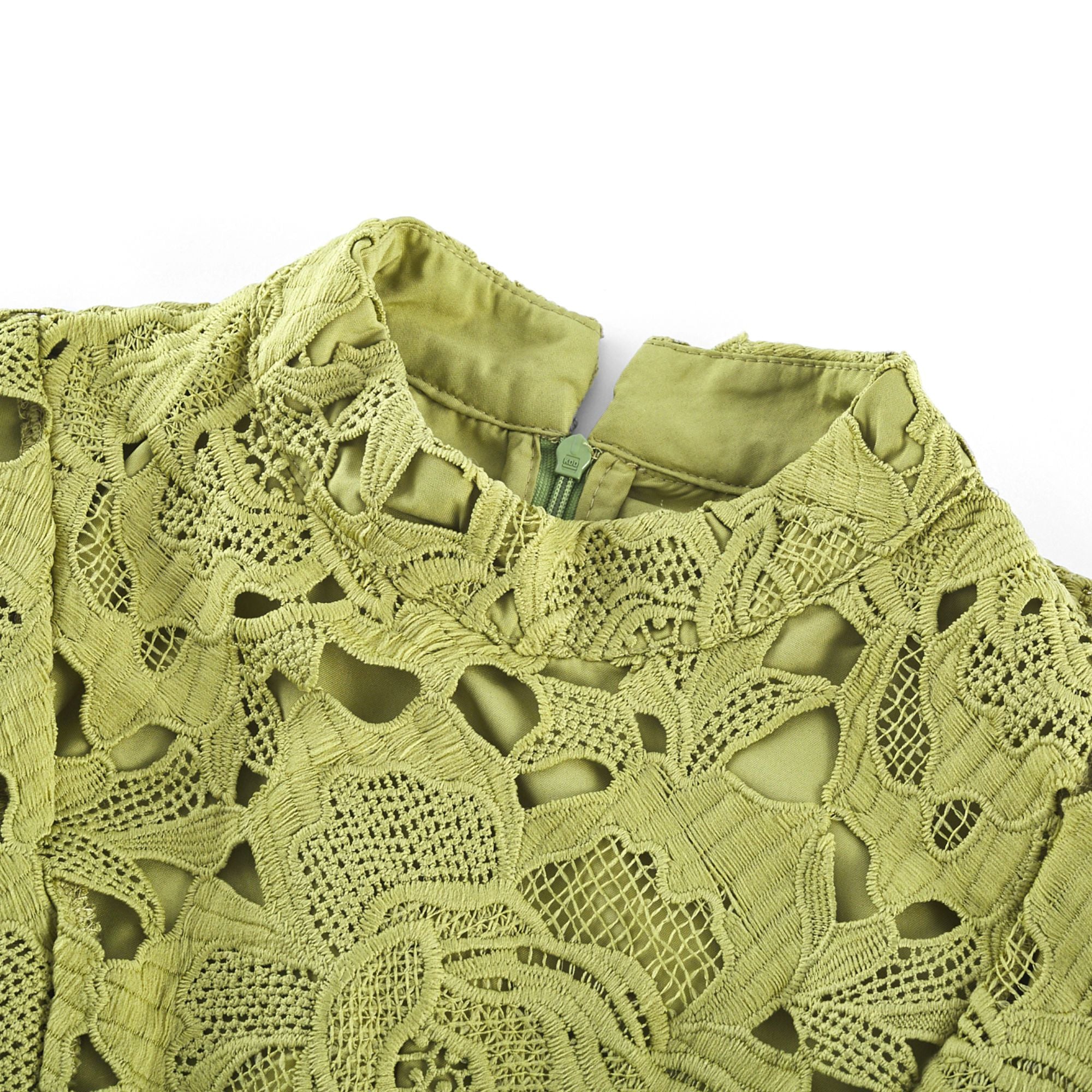 فستان قصير مطرز من تصميم Valérie