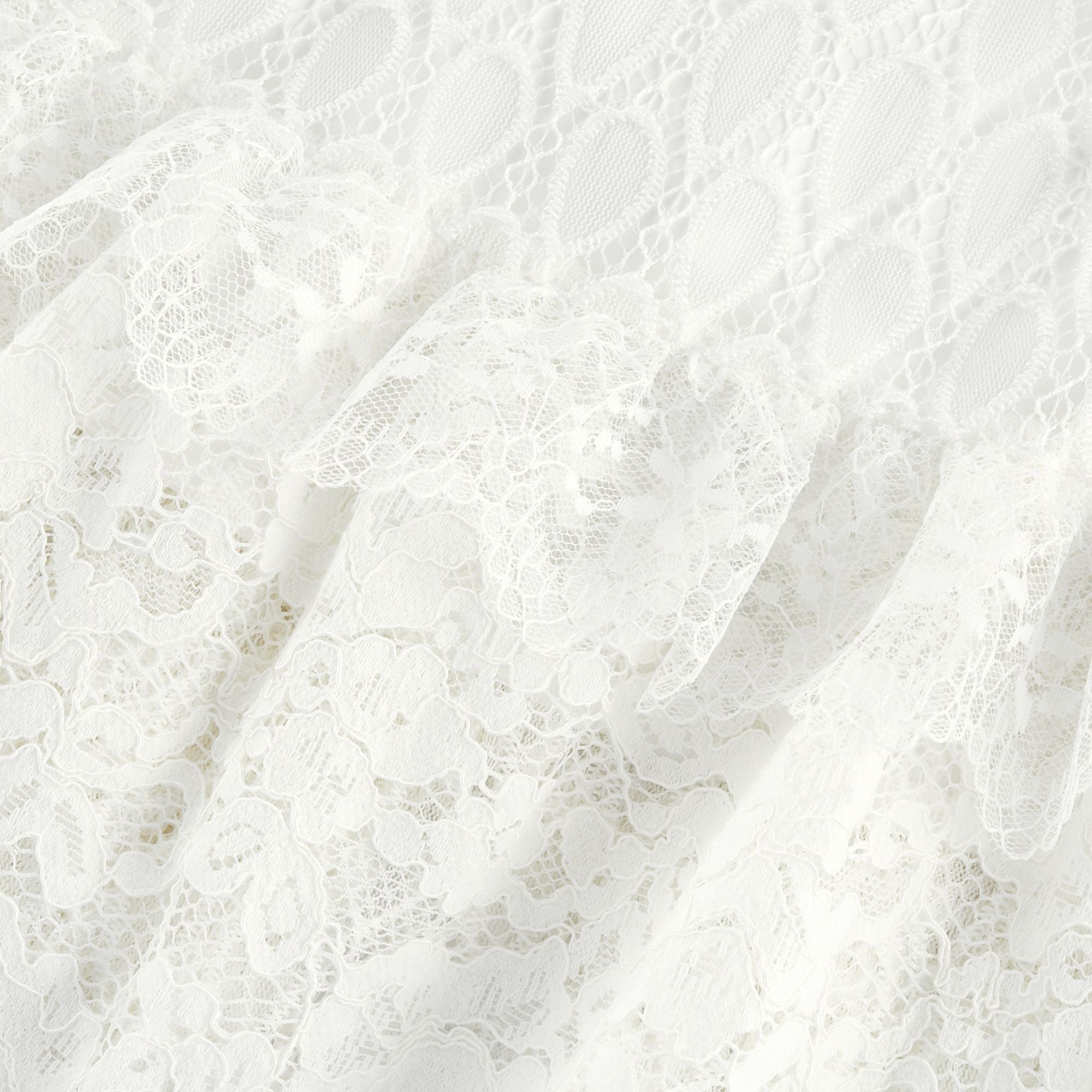 Aimée Midikleid mit Cut-outs, Spitzenstickerei und Lagenlook (Endgültiger Verkauf – nur in den USA)