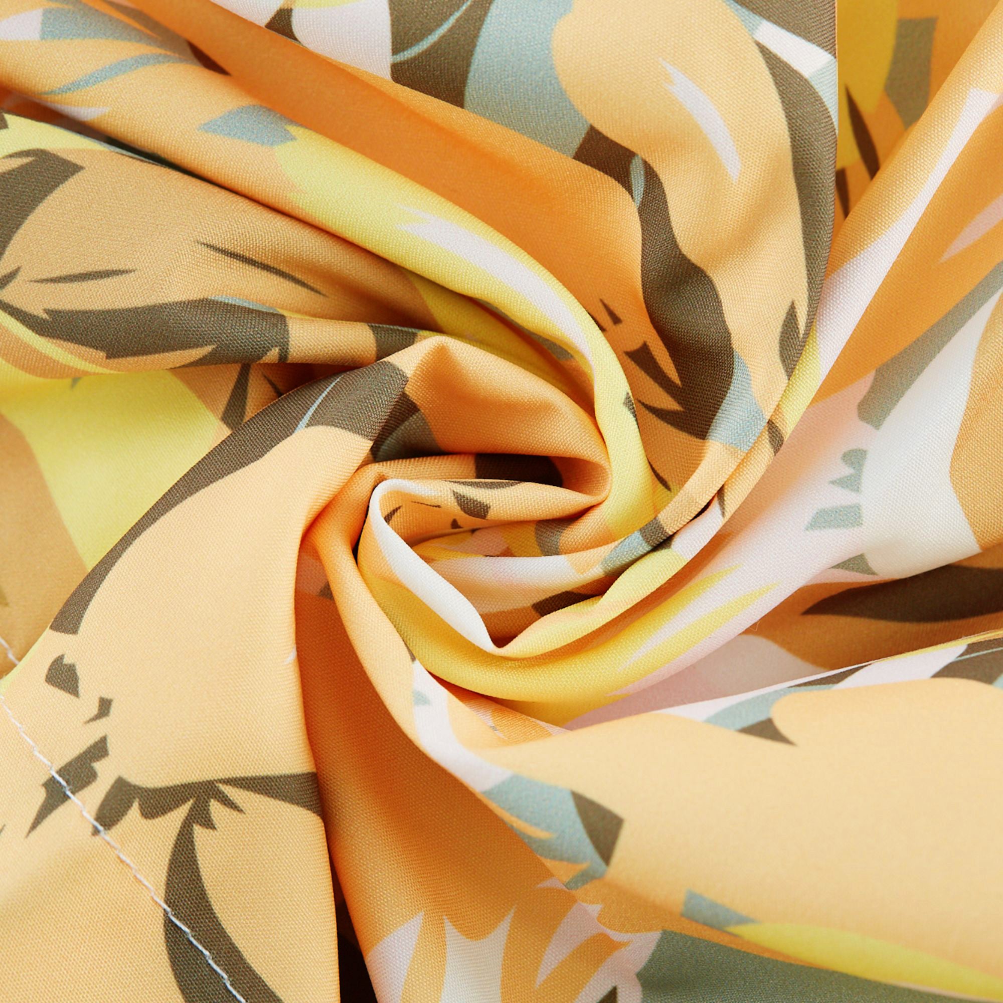 Clémence Midikleid mit Blumendruck und Cut-outs