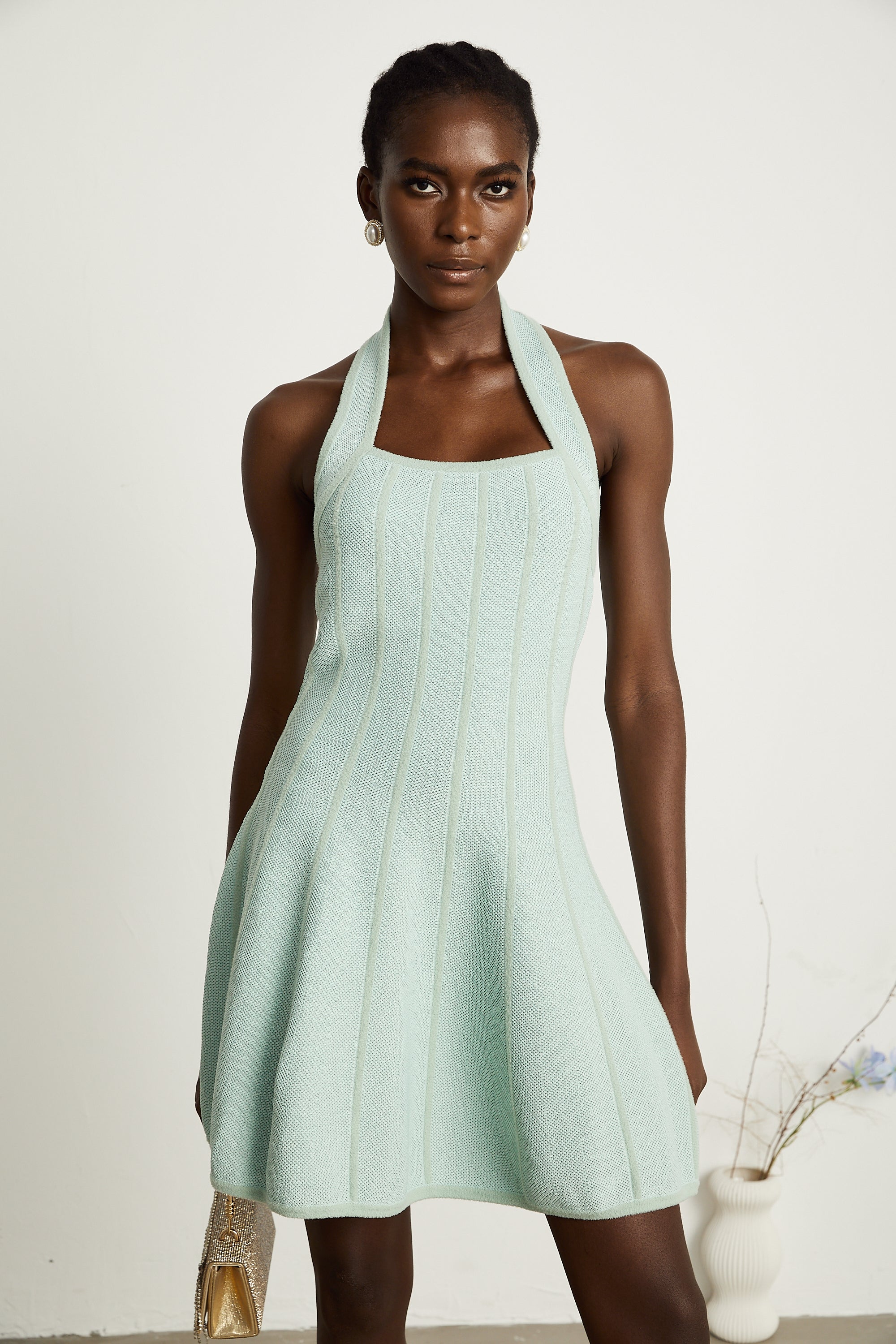 فستان مارلا القصير ذو التصميم المنسوج