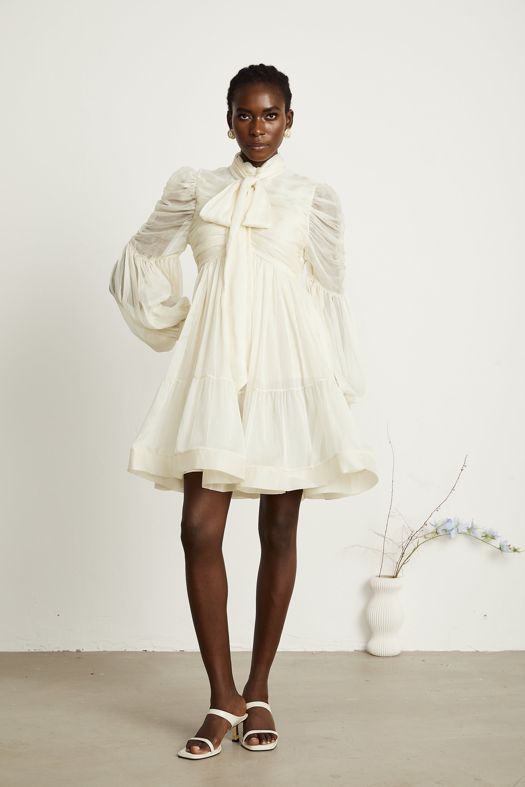 Thibaulte Minikleid aus plissiertem Tüll mit Biesendetail