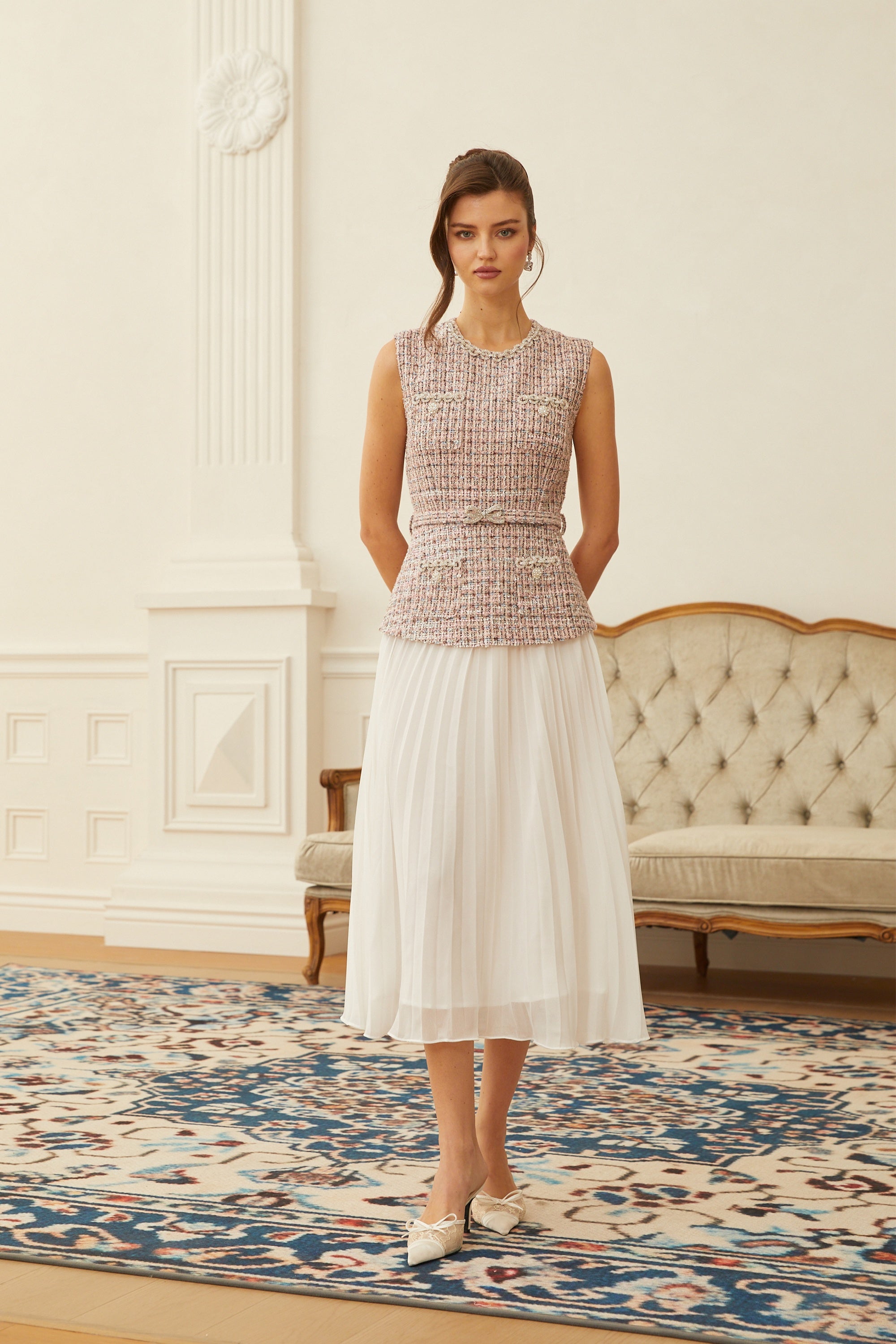 فستان ميدي من تويد مزين بتفاصيل وردية من لولا