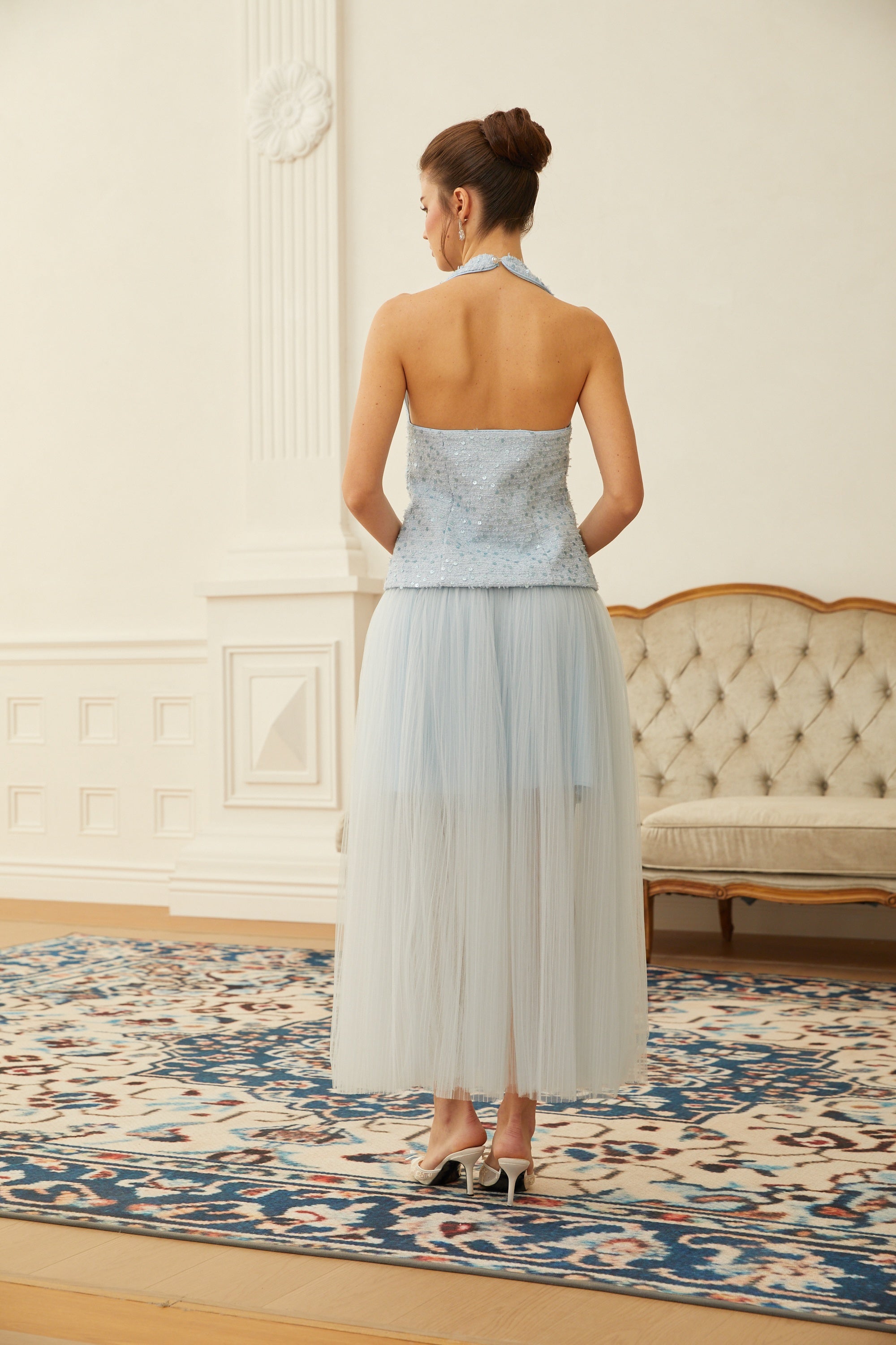 طقم سترة بدون أكمام و تنورة تول من تويد أزرق من مارغريتا