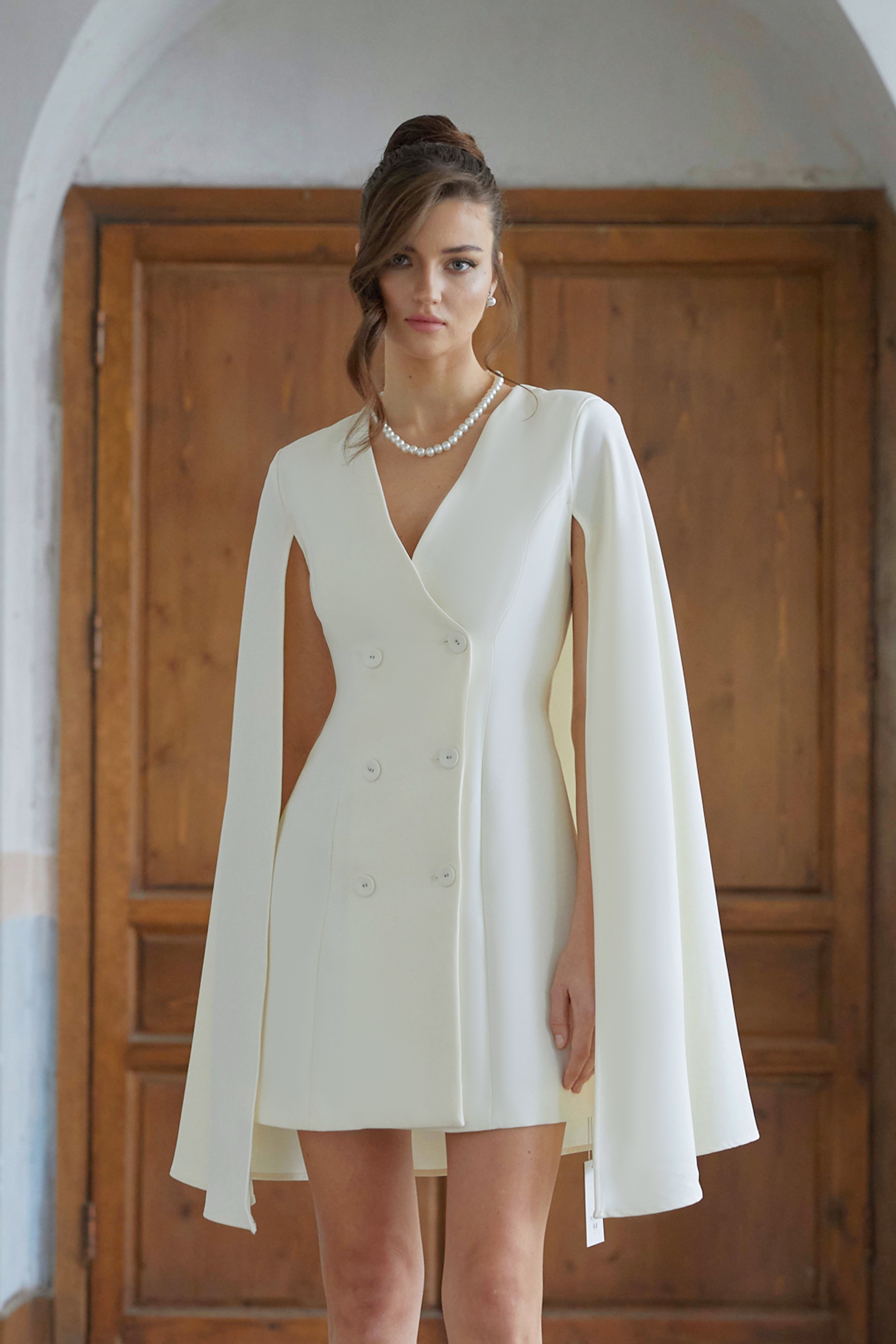 فستان كارين ذو التصميم الكابوكي المصغر بلون محايد