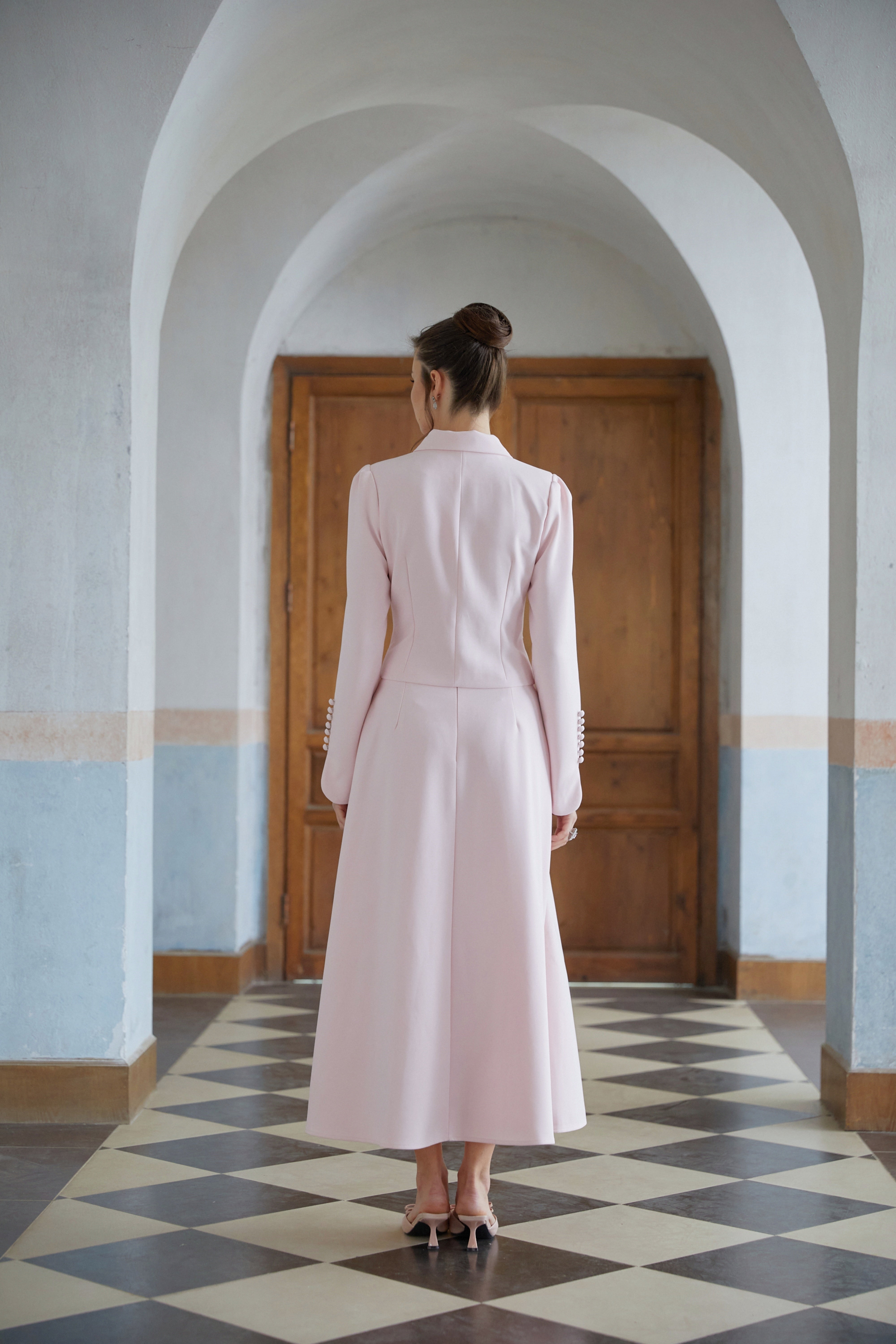 طقم جاكيت وطوق بيتر بان وردي من إيرا