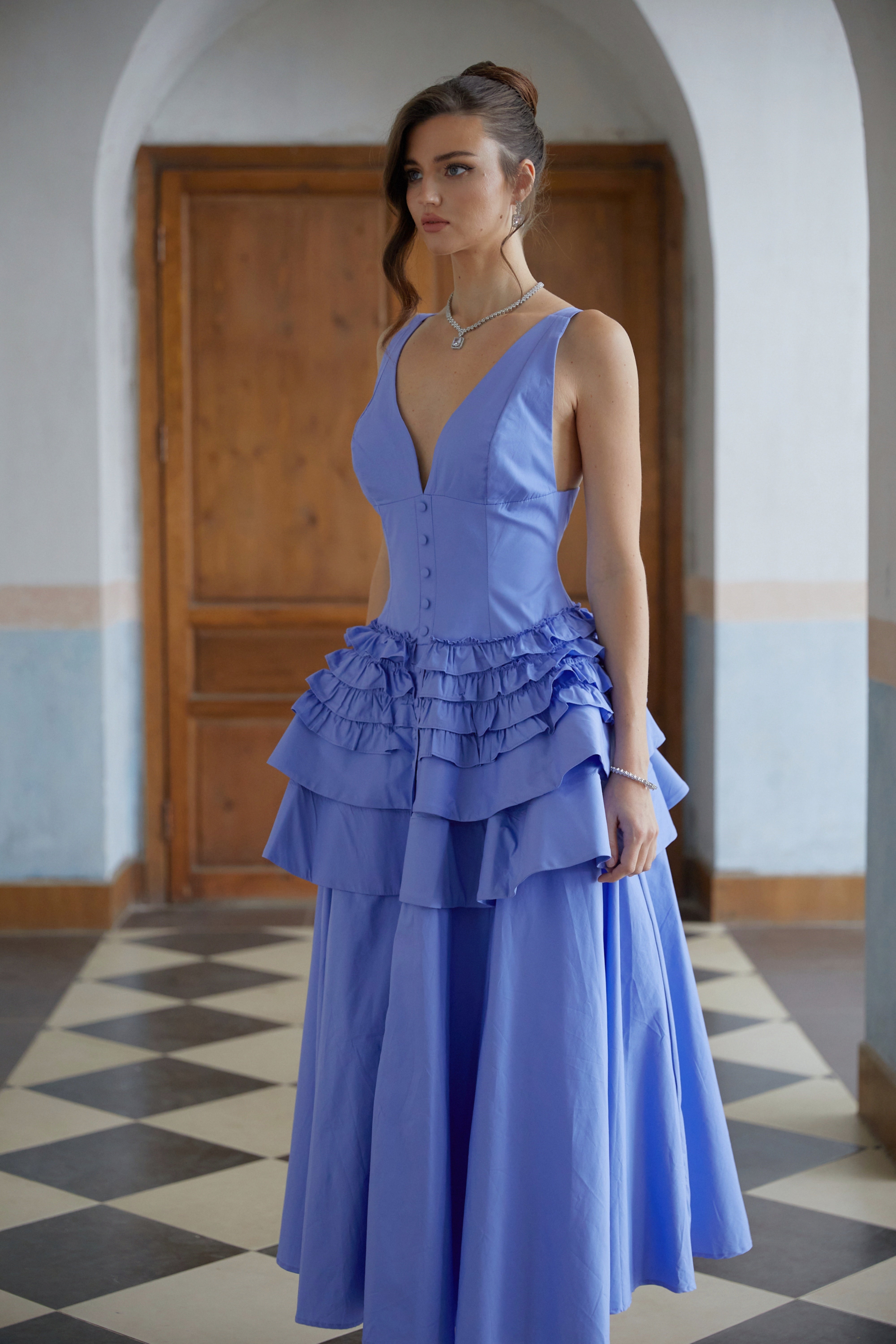 Embla Blaues Rüschen-Stufenkleid