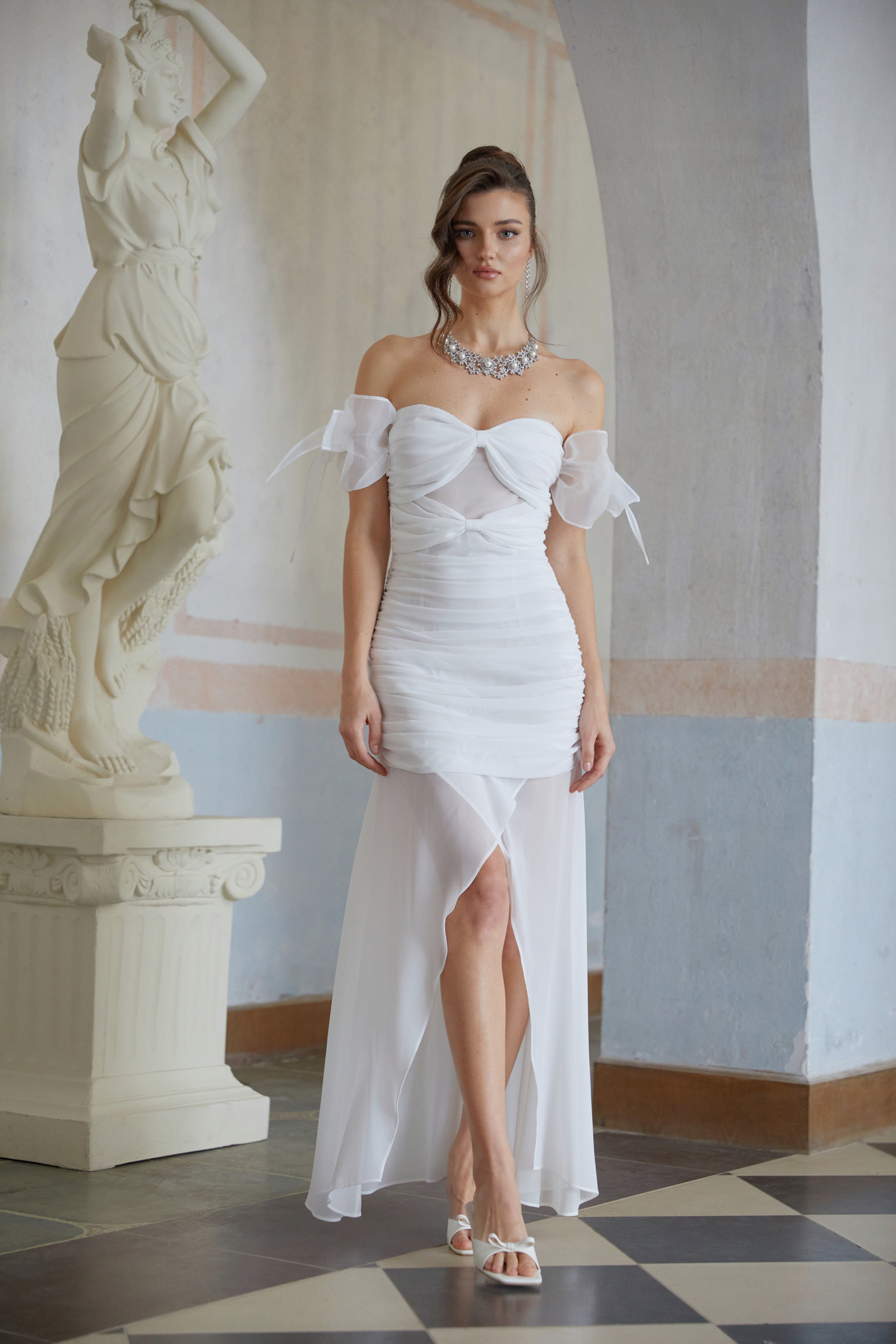 Brândușa White Bowknot Ruched Chiffon Midi Dress