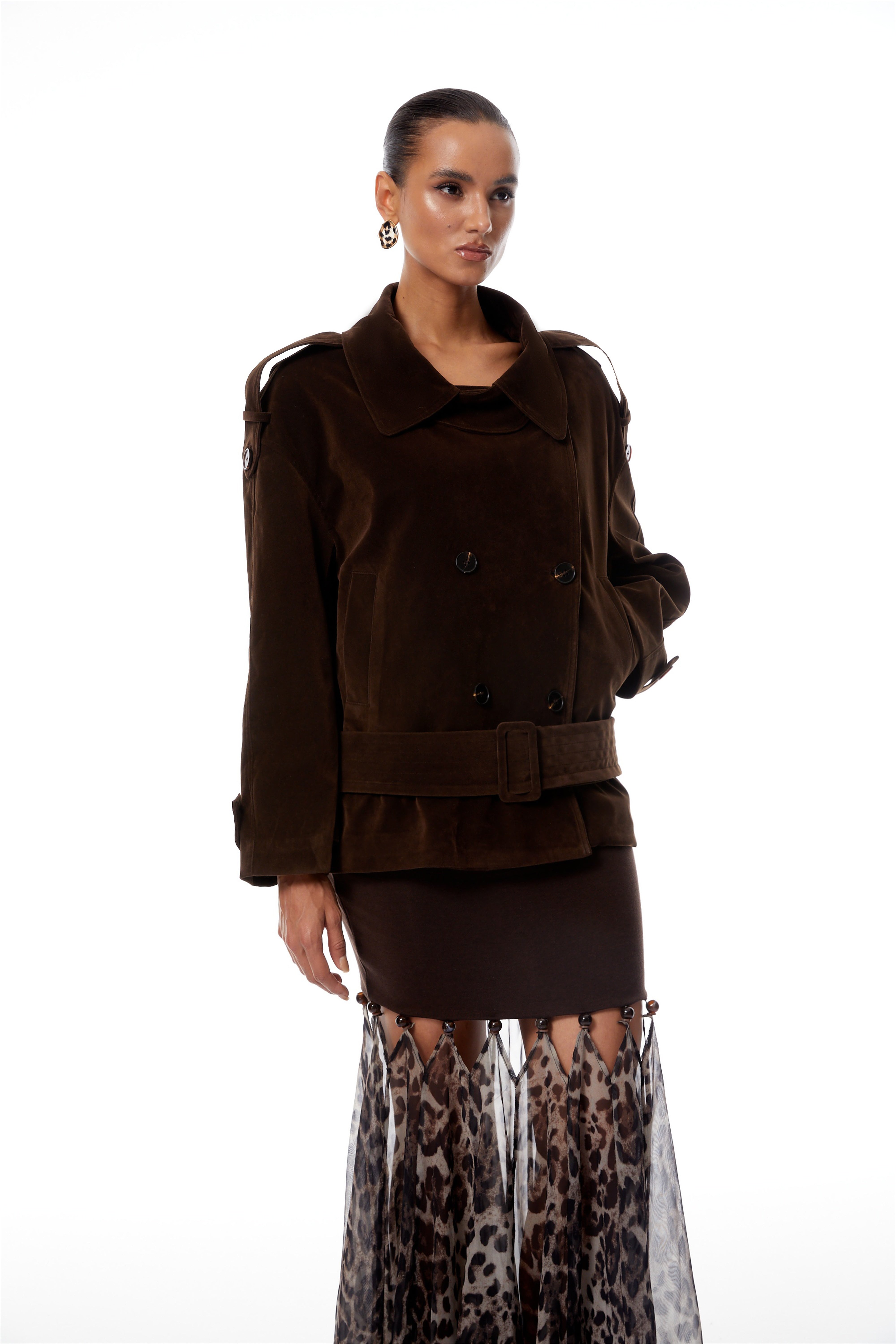 معطف ترينش من الجلد المدبوغ ذو صفين أزرار من فرانشيسكا براون