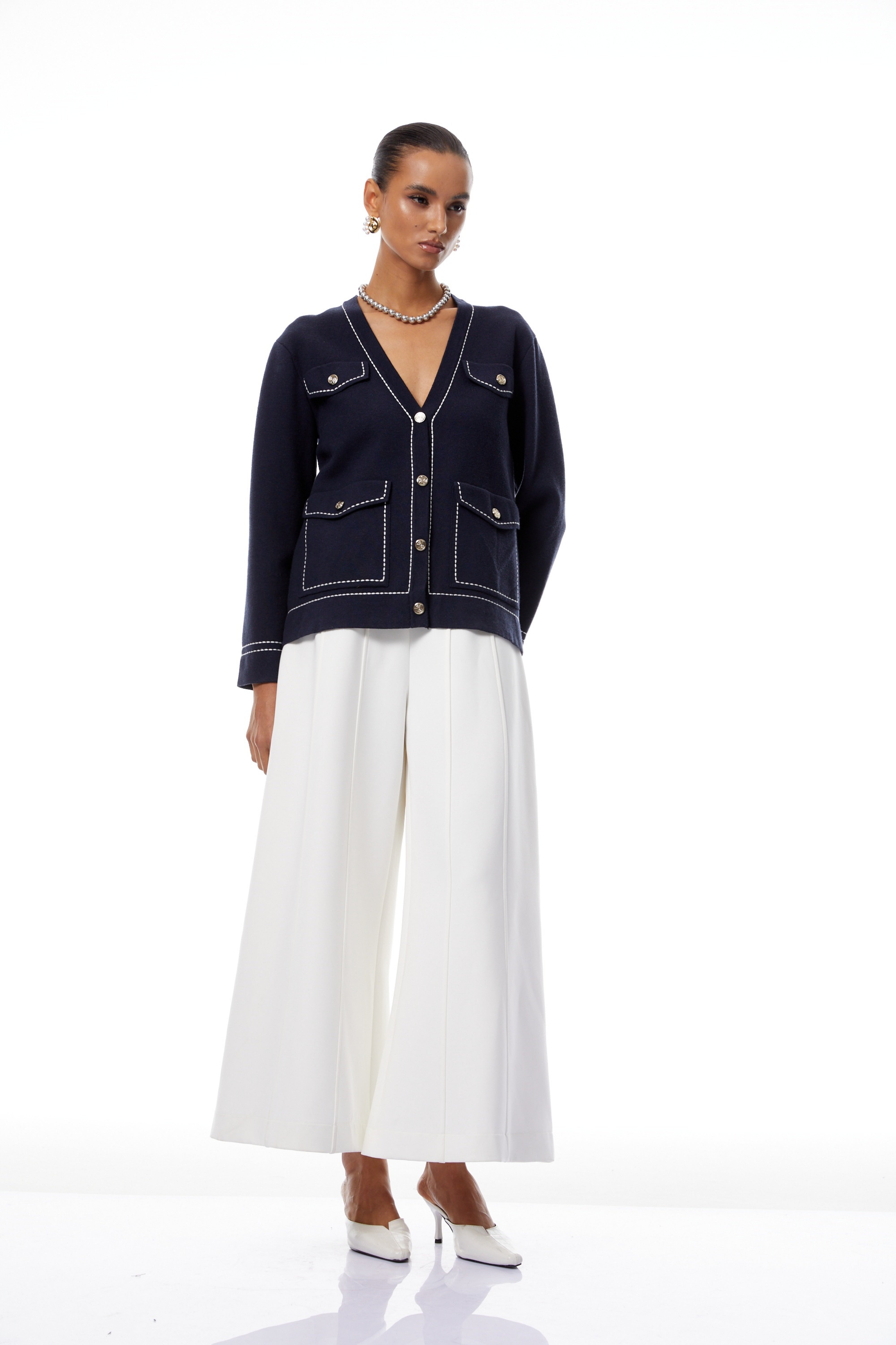 Margaux Blue Cardigan mit Kontrastnähten