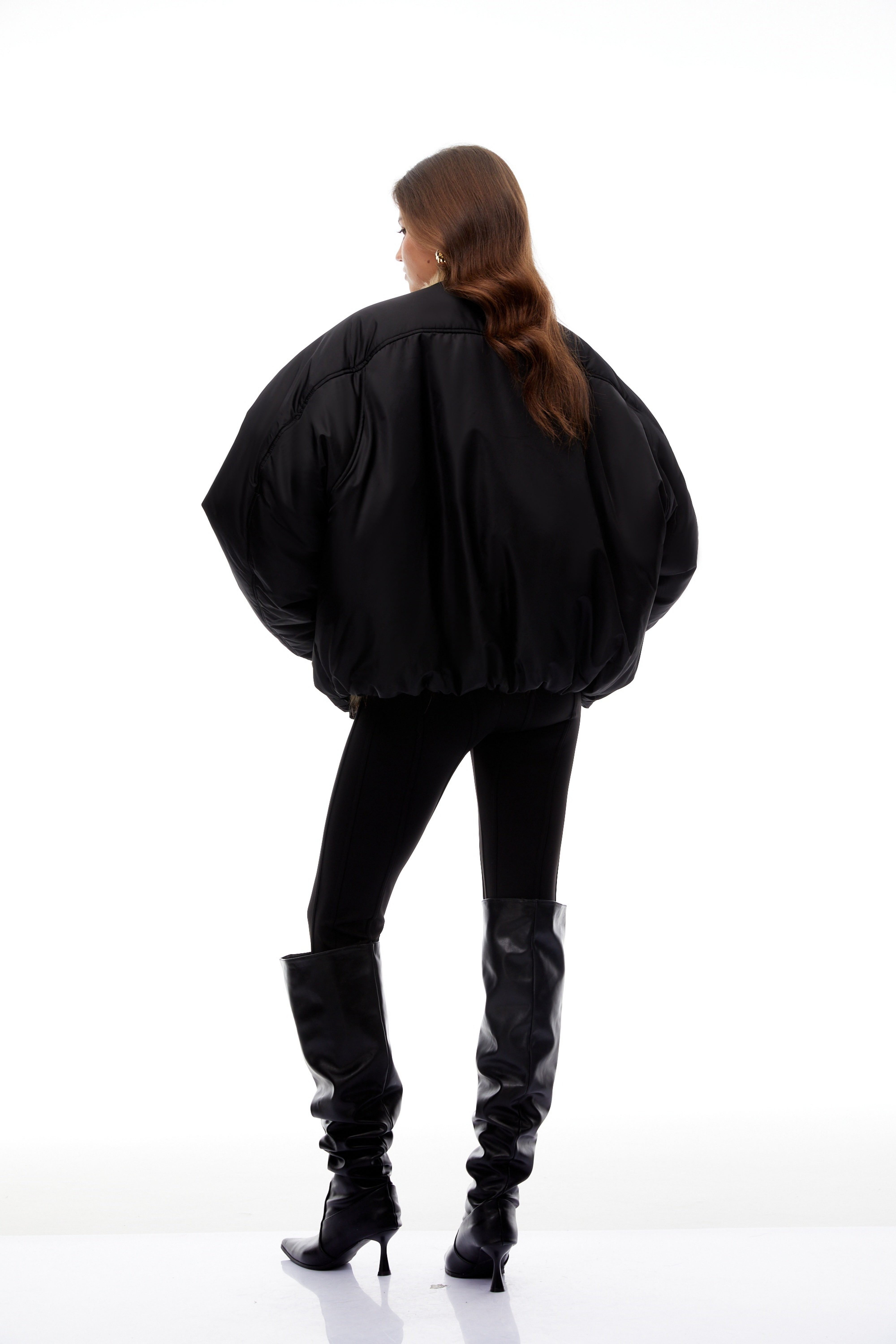 معطف مونيكا المبطن بالفرو الأسود