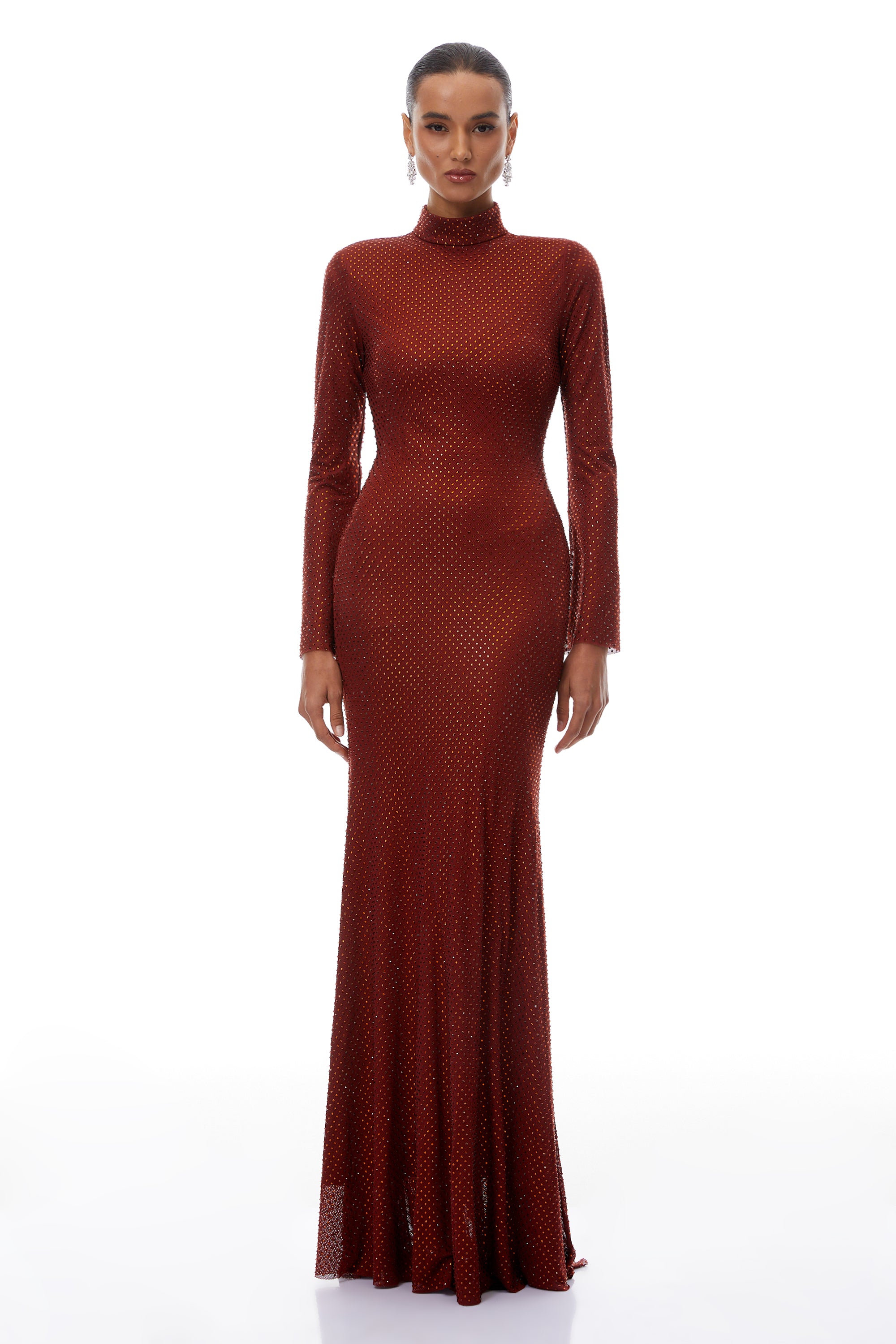 فستان ماكسي أحمر مزين بأحجار الراين من شارون
